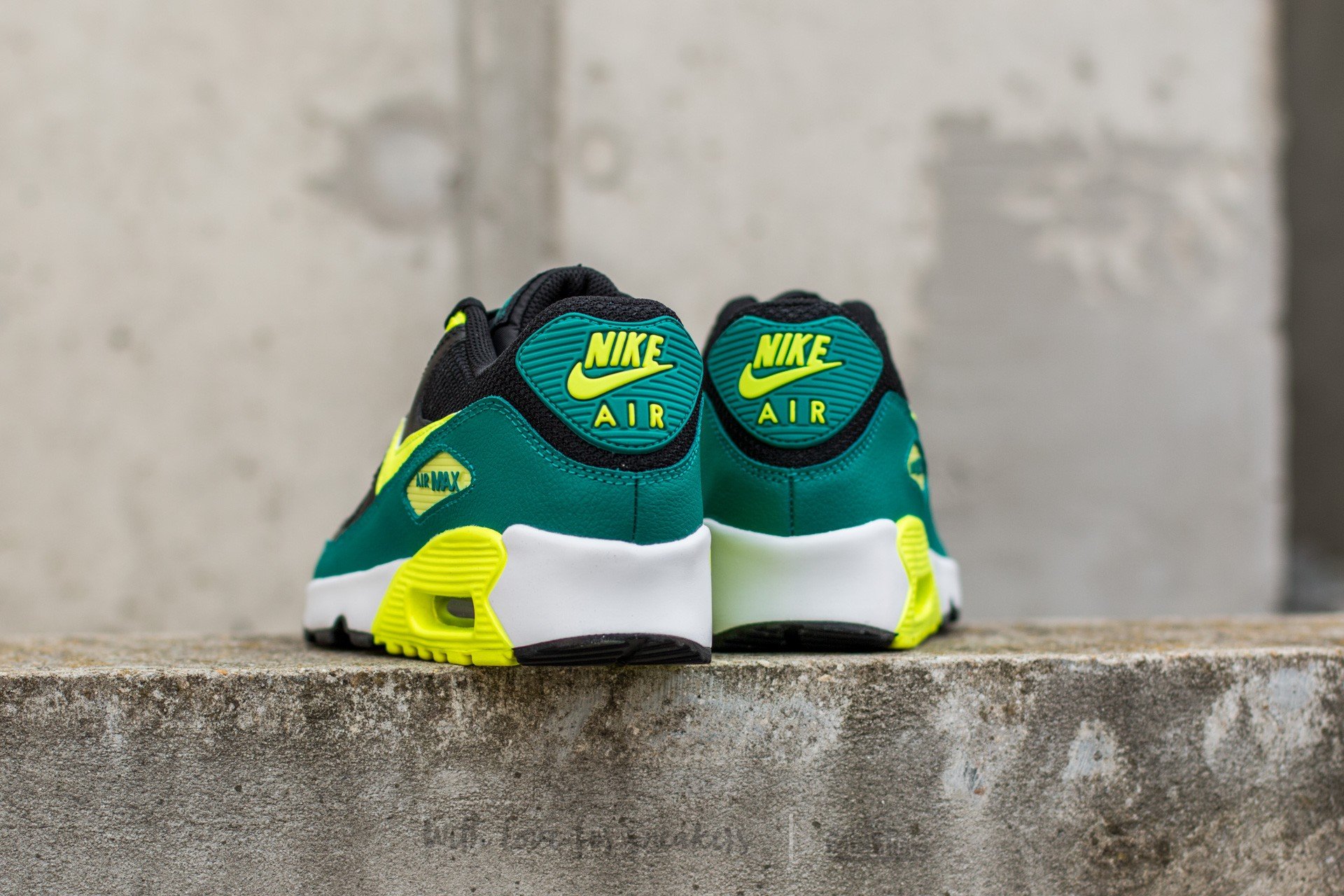Încălțăminte și sneakerși pentru femei Nike Air Max 90 Mesh (GS) Black/ Volt-Rio Teal-White