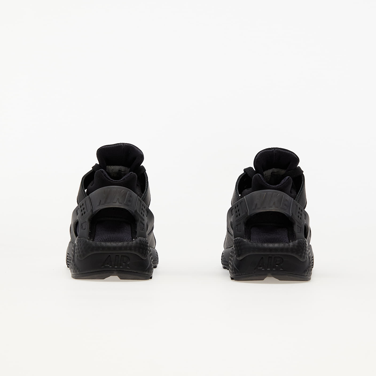 All black nike huarache deals