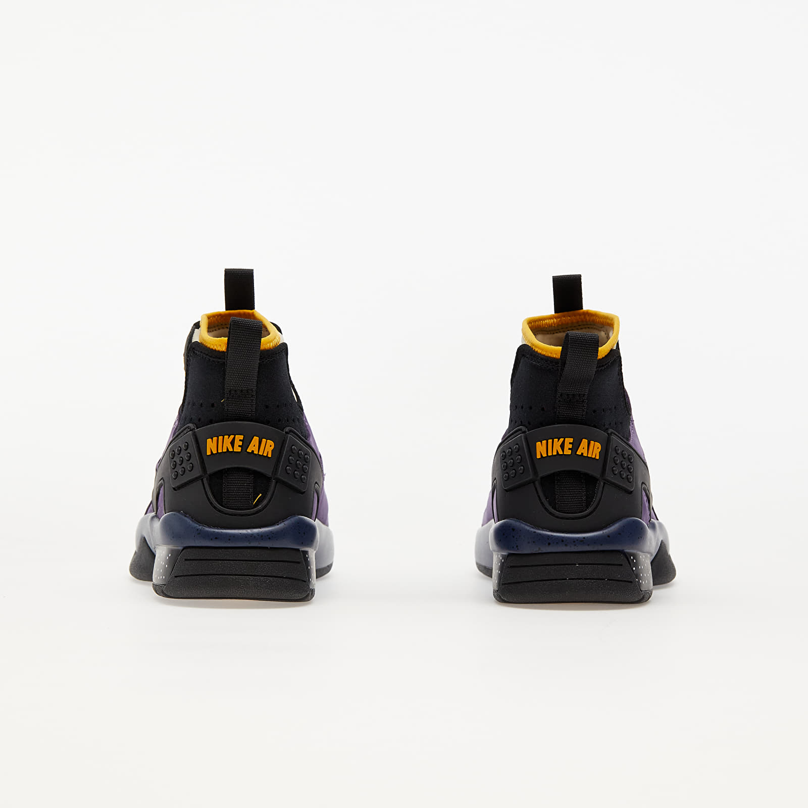 Herren Sneaker und Schuhe Nike ACG Air Mowabb Gravity Purple/ University Gold-Blue Void