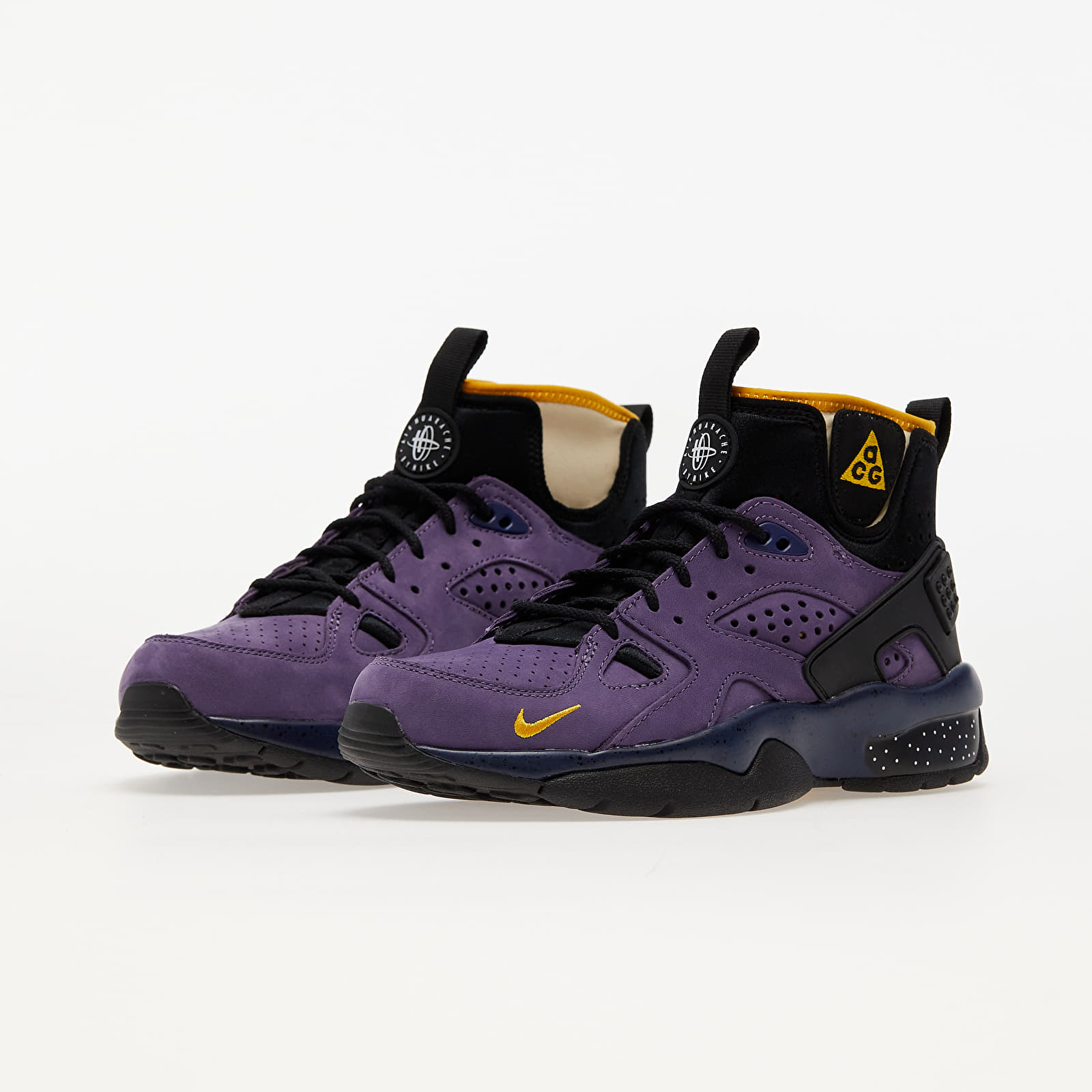Herren Sneaker und Schuhe Nike ACG Air Mowabb Gravity Purple/ University Gold-Blue Void