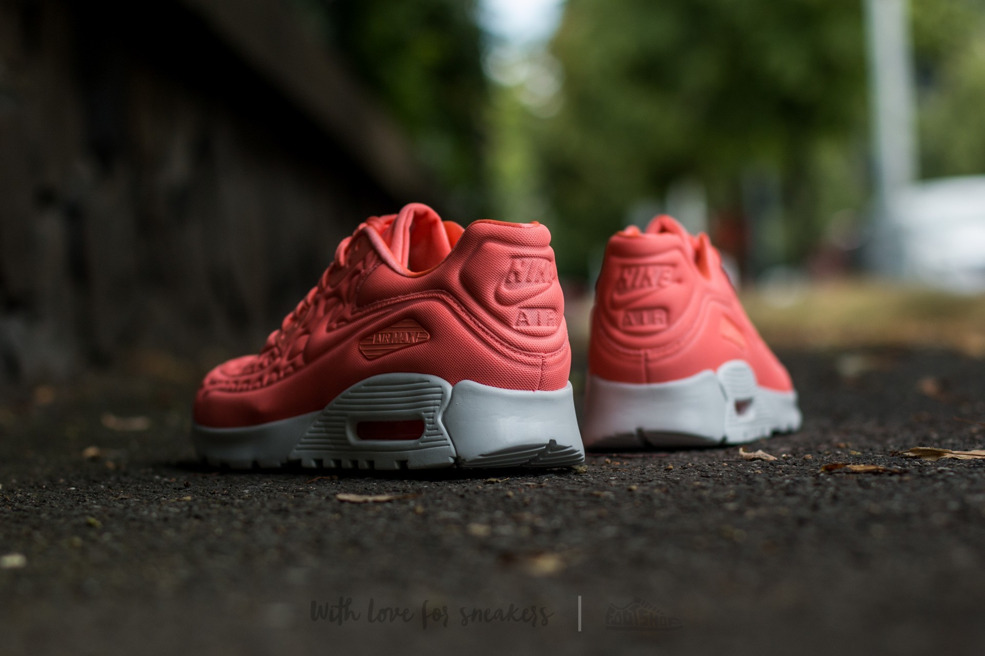 Nike air max 9 ultra plush store