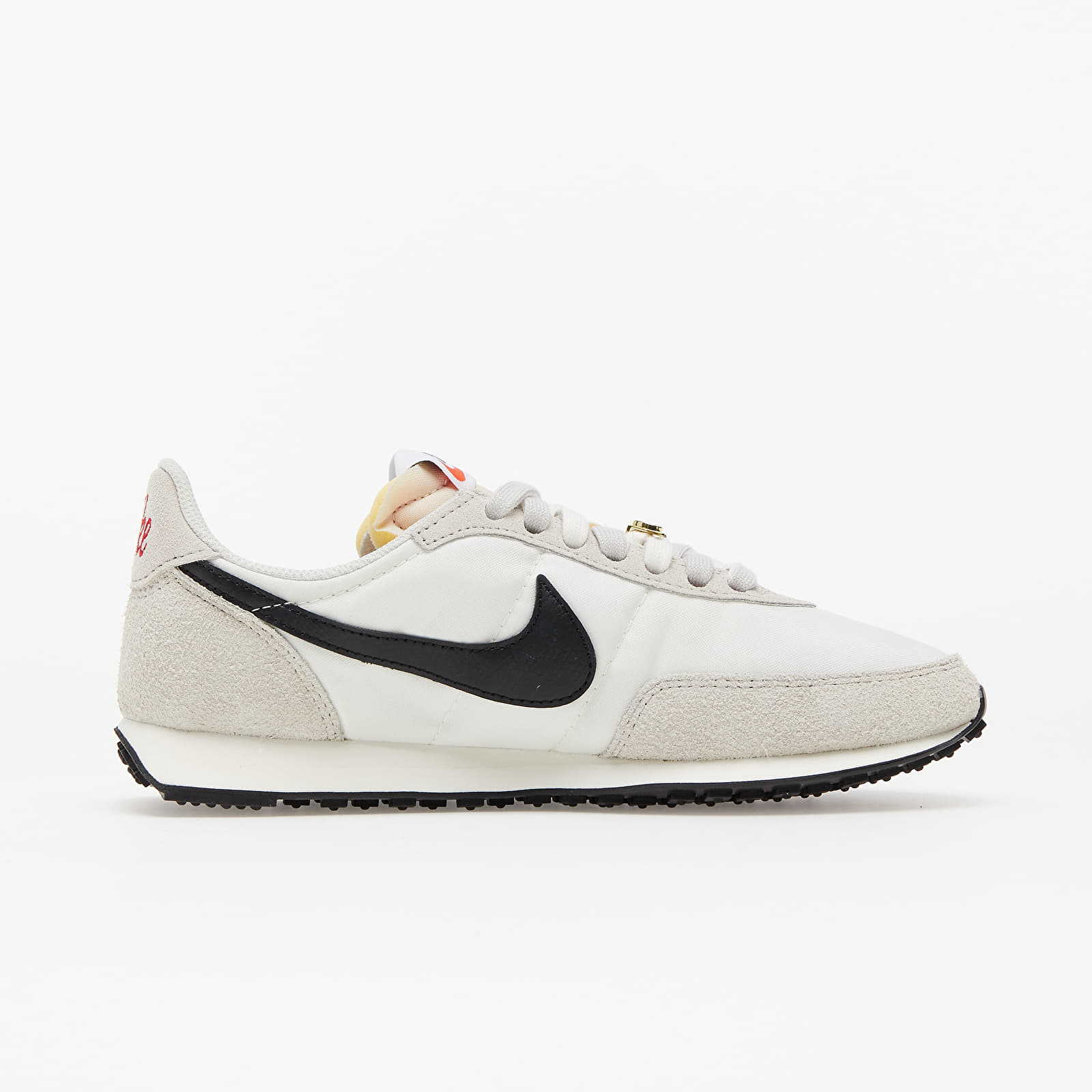 Nike waffle deals trainer 2019