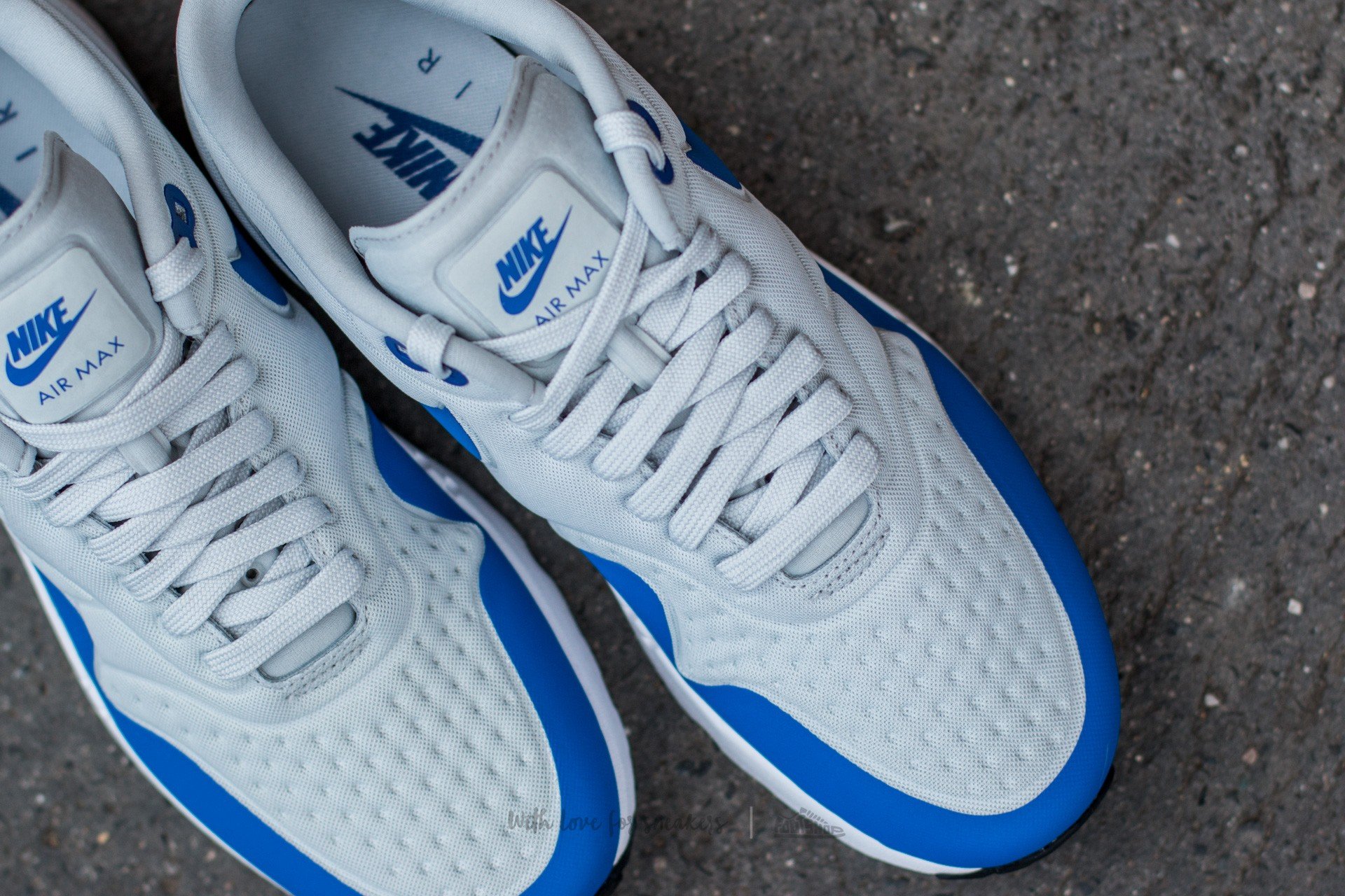 Zapatillas Hombre Nike Air Max 1 Ultra SE Pure Platinum/ Game Royal-Neutral Grey-Black