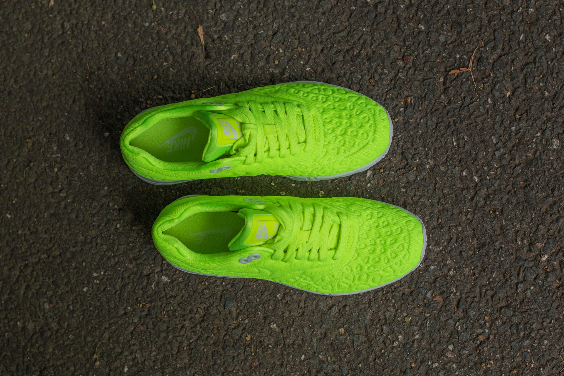 Ženski čevlji Nike Wmns Air Max 1 Ultra Plush Volt/ Volt-White