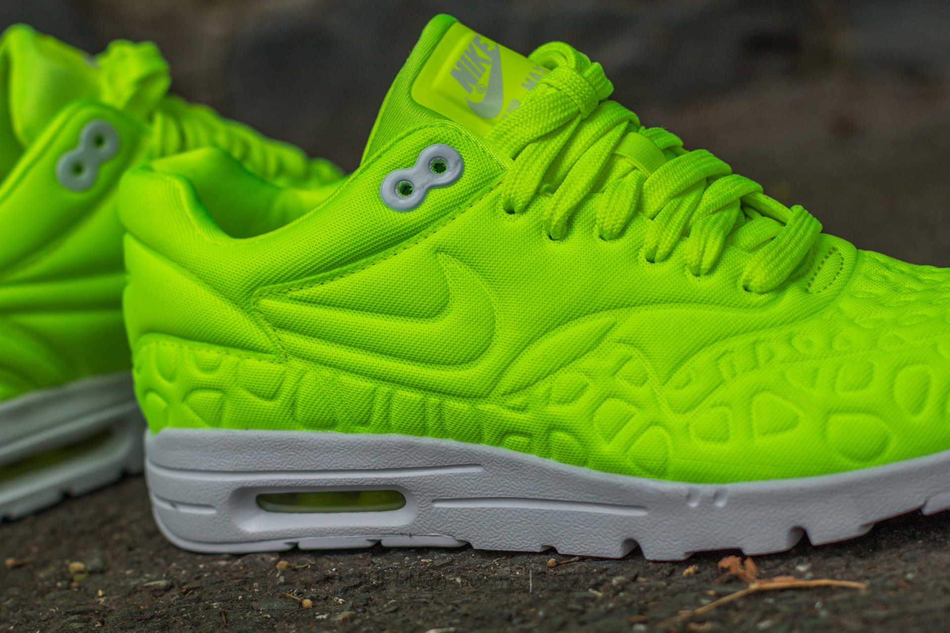 Ženski čevlji Nike Wmns Air Max 1 Ultra Plush Volt/ Volt-White
