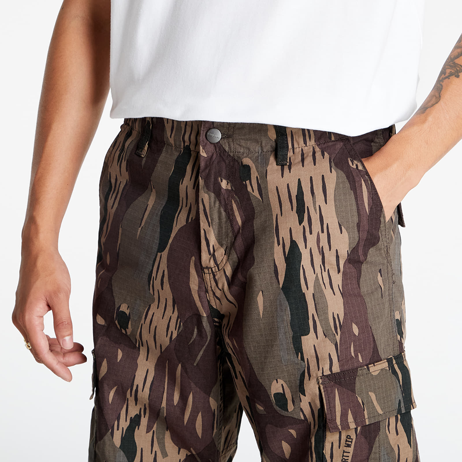 Pants and jeans Carhartt WIP Regular Cargo Pant Camo Unite Footshop