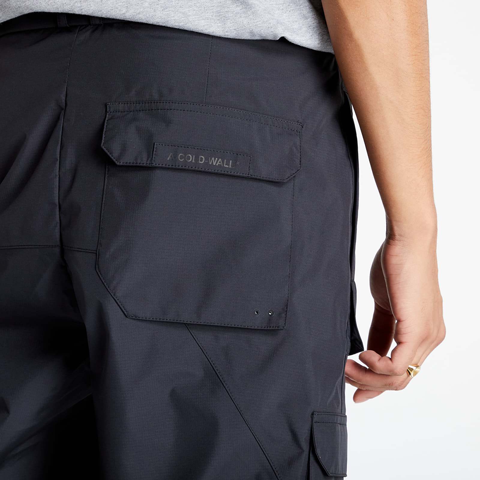 Pantaloni și blugi A-COLD-WALL* Technical Pants Black