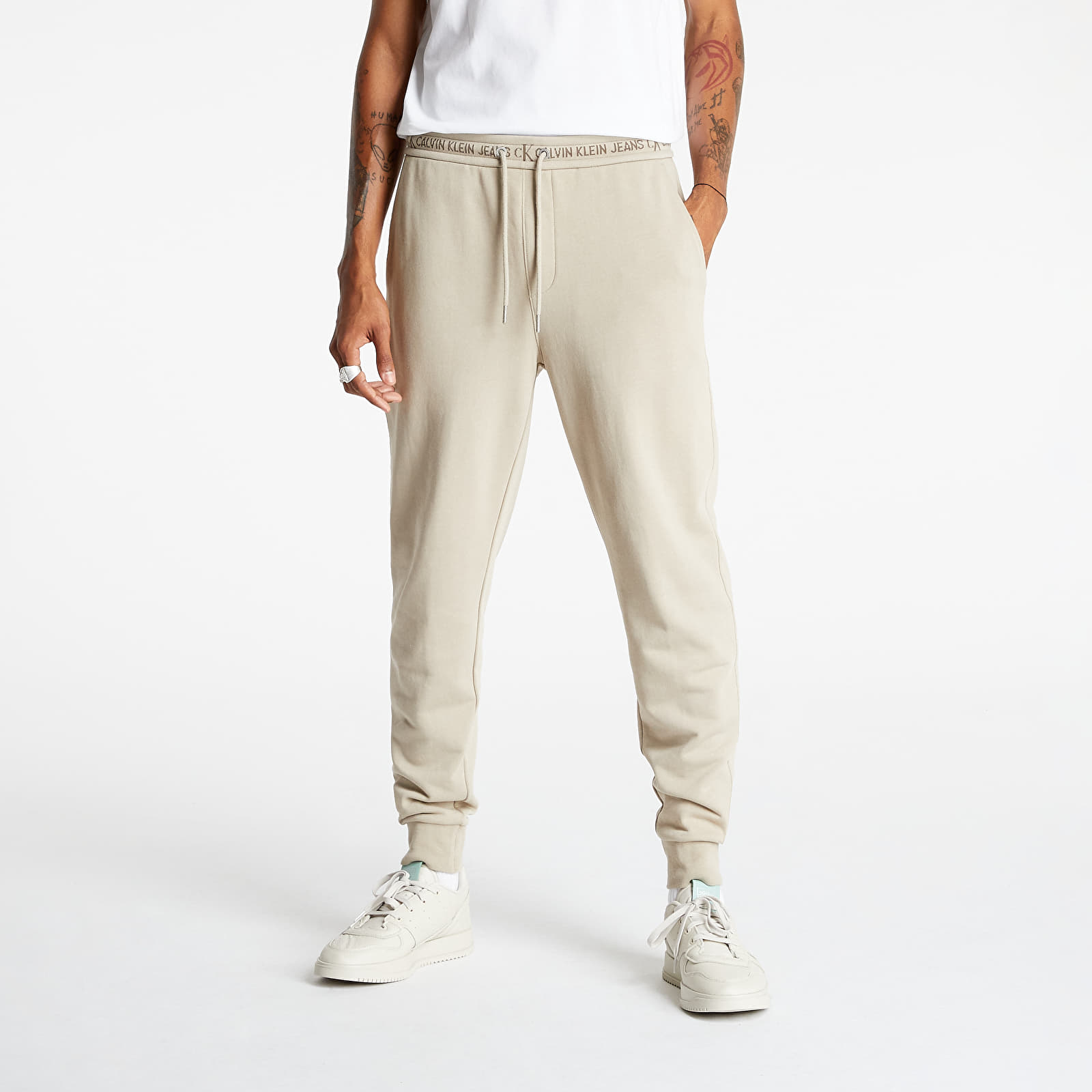 Calvin klein logo jogger pant hot sale