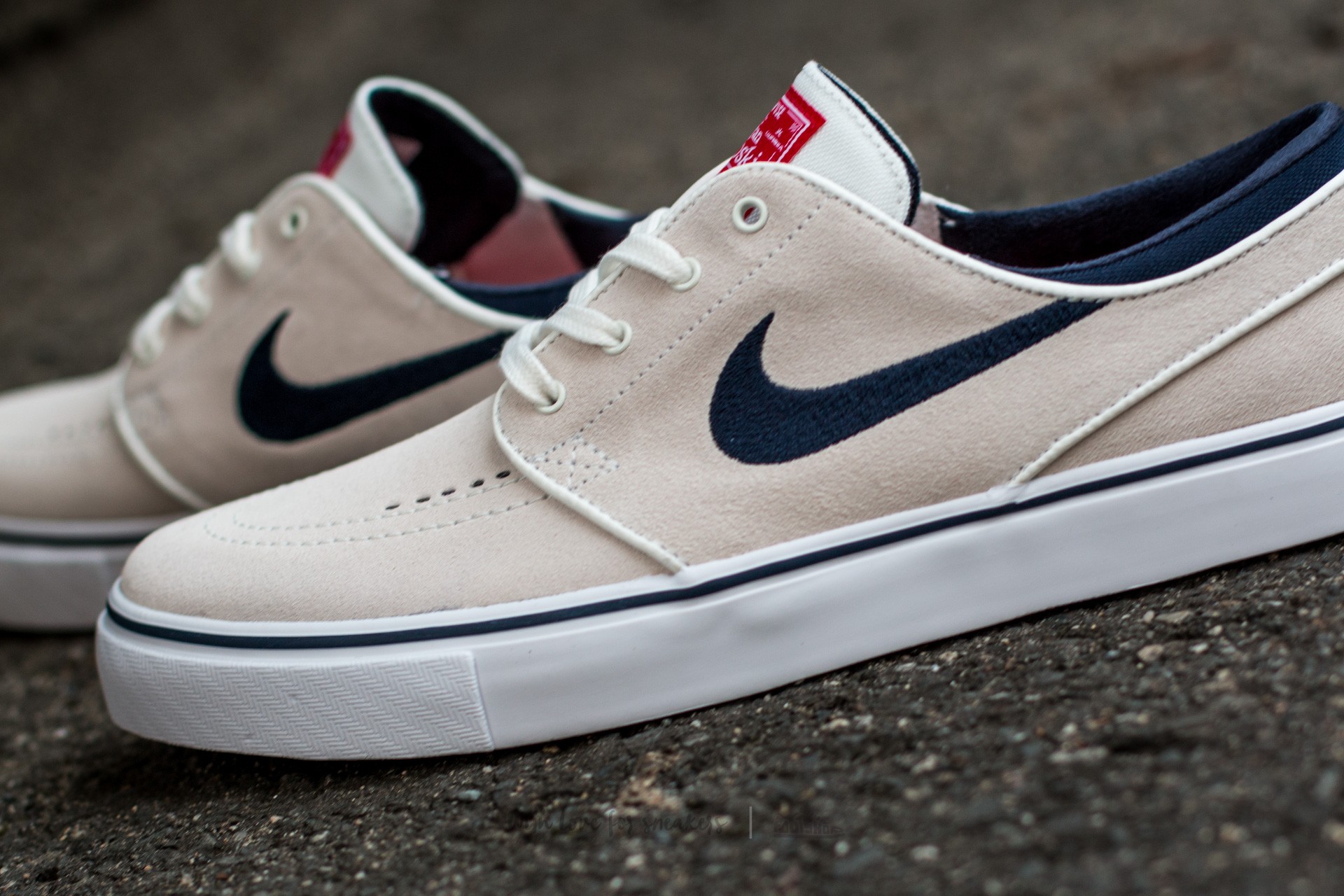 Skor för män Nike Zoom Stefan Janoski Summit White/ Obsidian-University Red-White