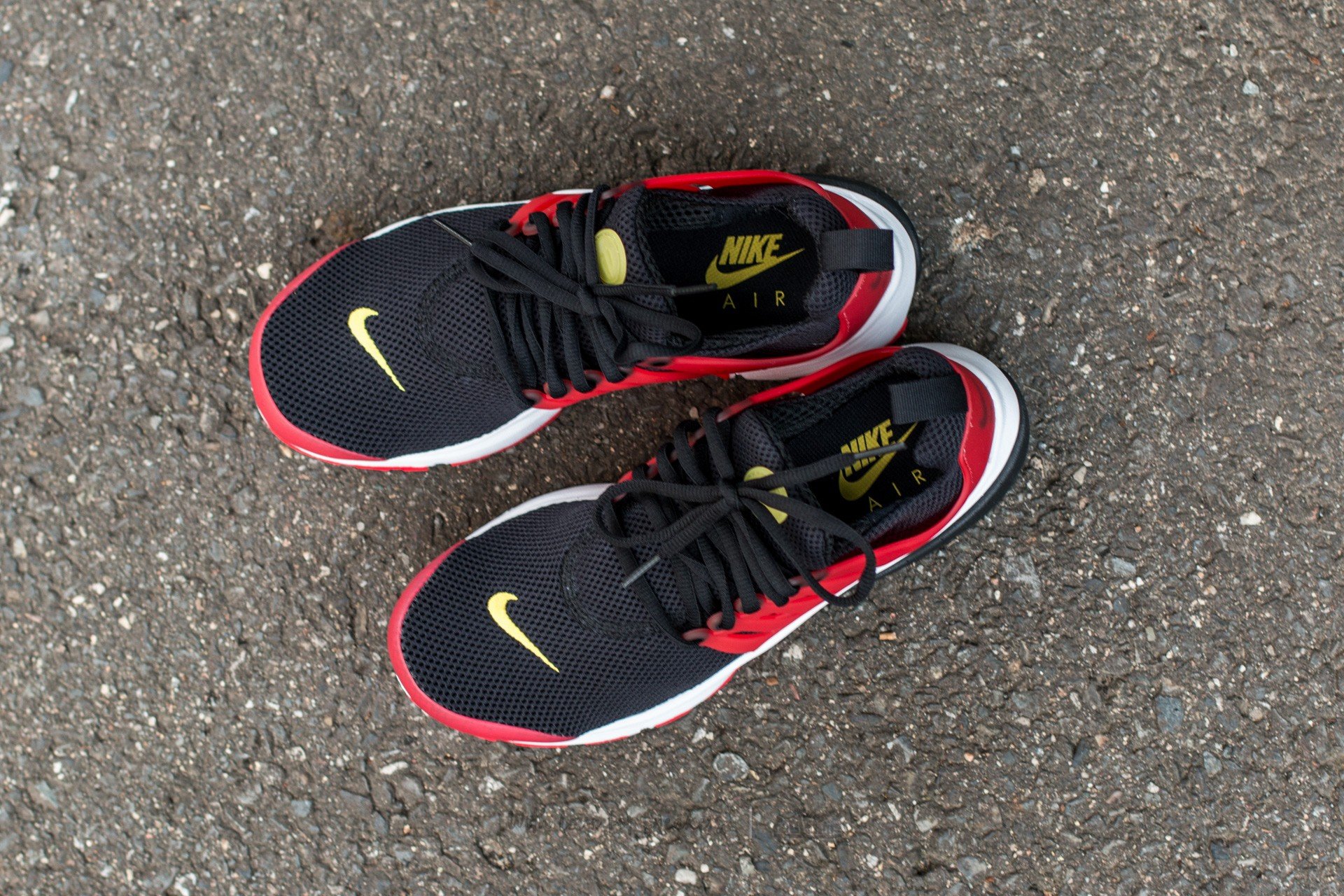 Moški čevlji Nike Air Presto Essential Black/ True Yellow-University Red-White