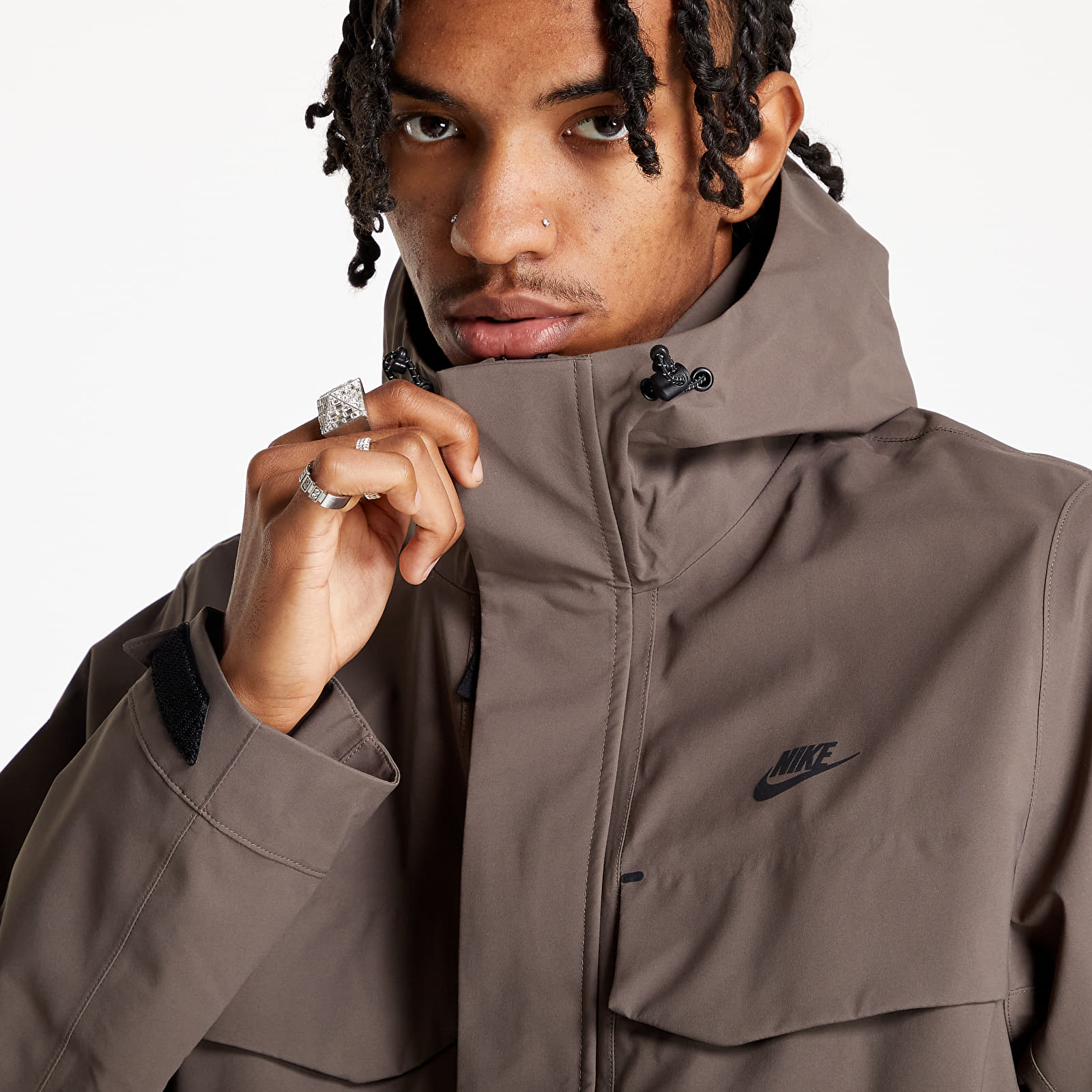 Nike shell best sale jacket