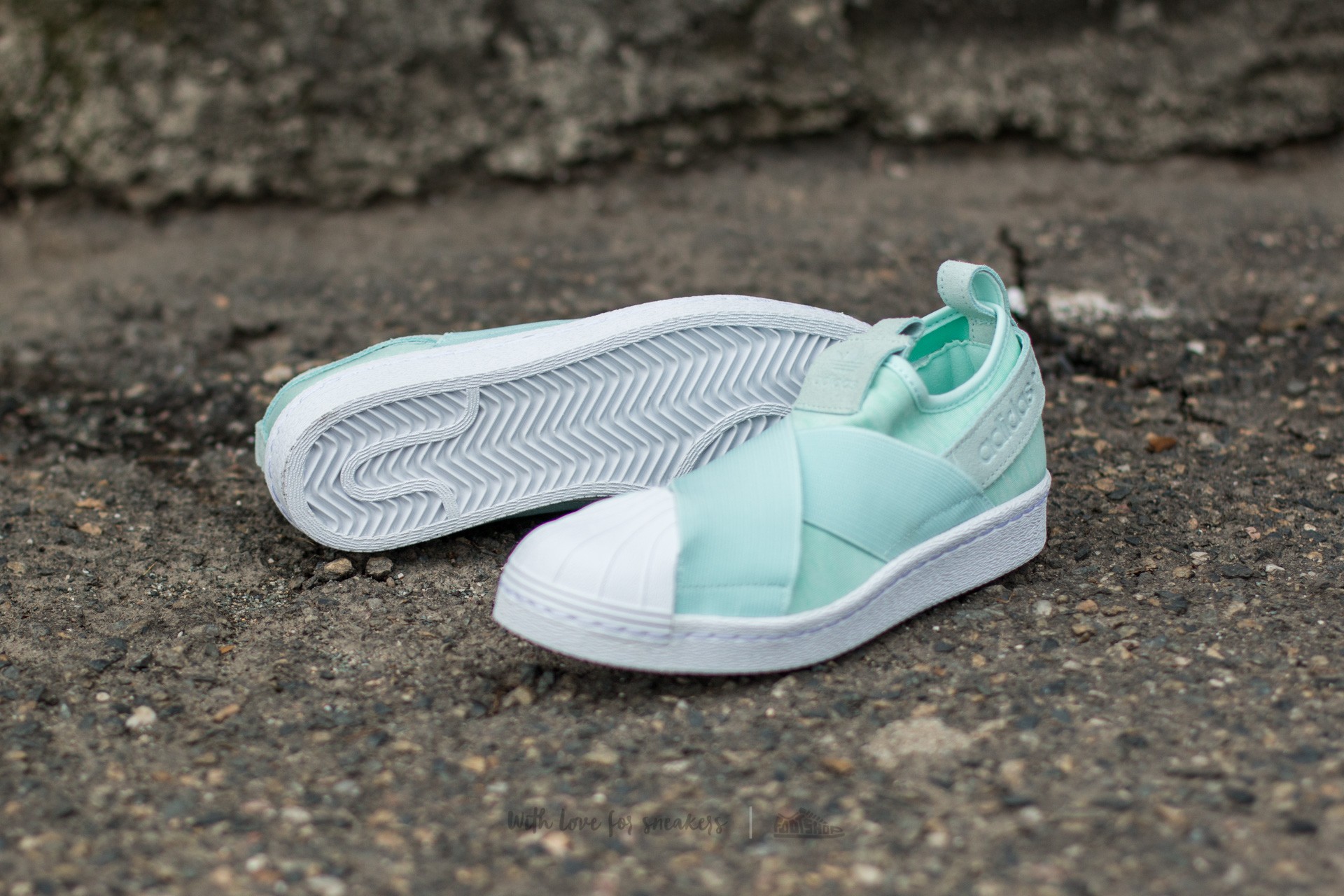 adidas gazelle silver green womens Adidas Men's Samba Inter Miami CF Indoor Soccer Shoes