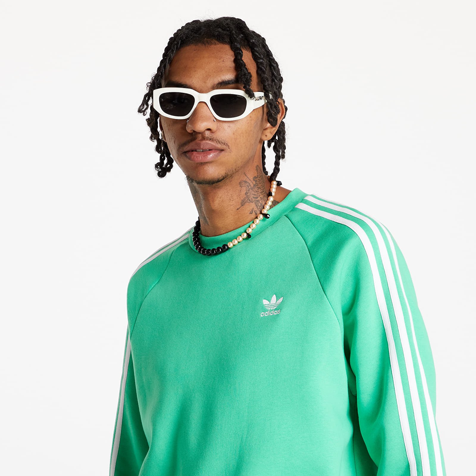 Hupparit ja collegepaidat adidas 3-Stripes Crew Semi Screaming Green