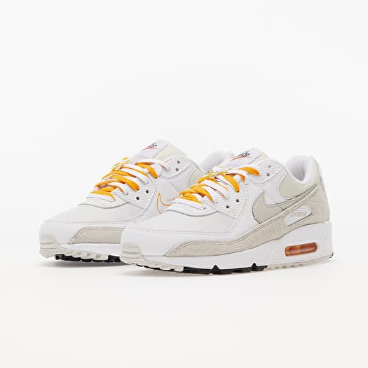 Women s shoes Nike W Air Max 90 SE White Light Bone University