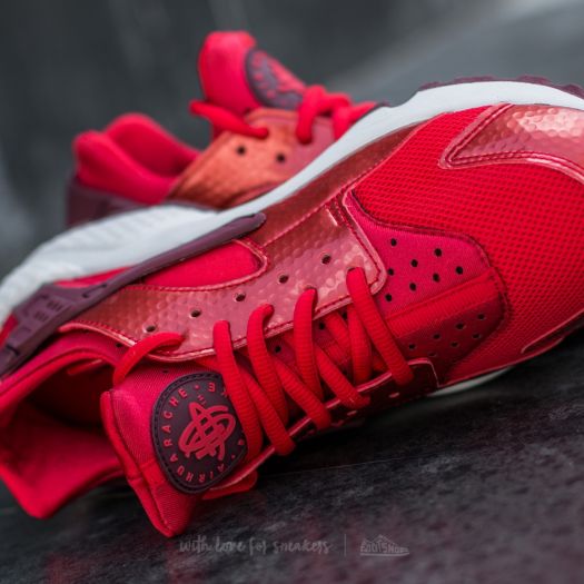 Huaraches red sale and white