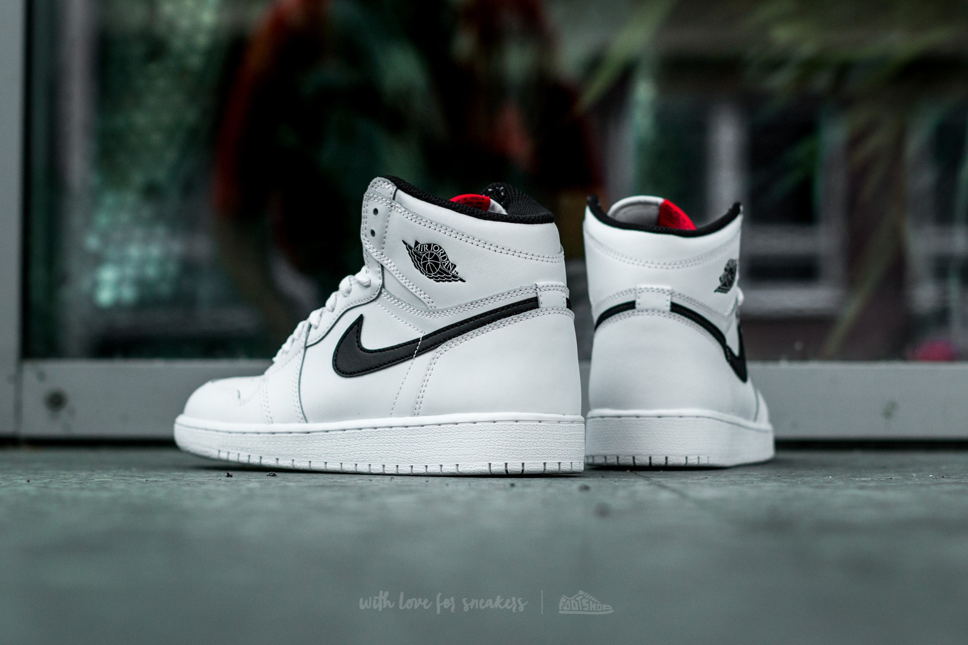 Dámské tenisky a boty Air Jordan 1 Retro High OG (BG) White/ Black-White-University Red