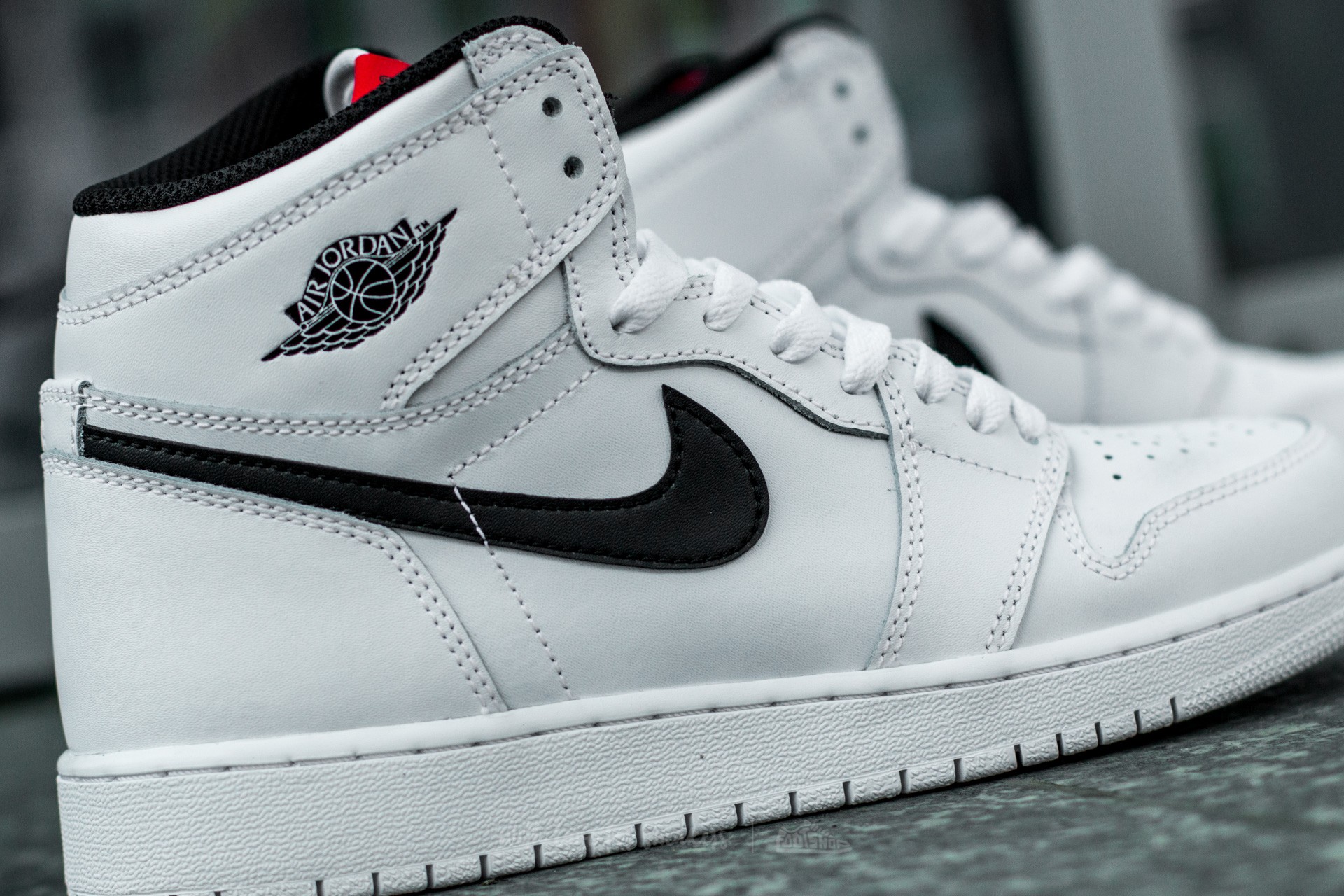 Dámské tenisky a boty Air Jordan 1 Retro High OG (BG) White/ Black-White-University Red