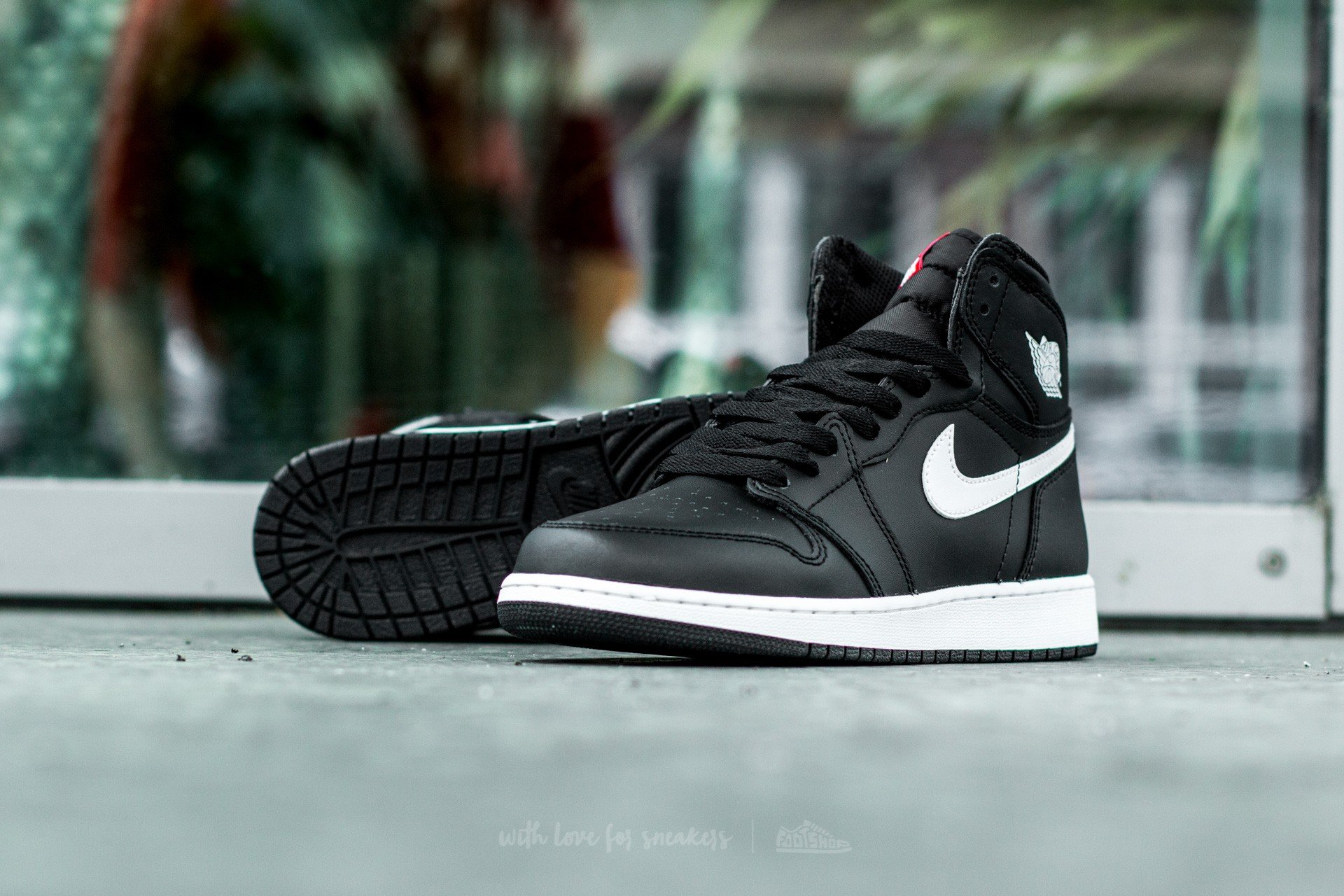 Jordan yin yang black best sale