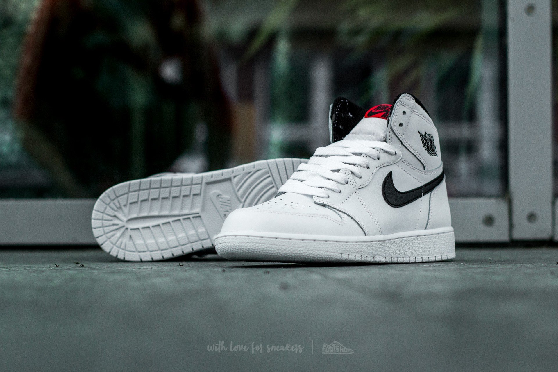 Jordan 1 retro high cheap black white