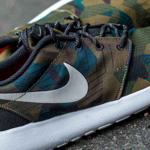 Men s shoes Nike Roshe One Print Cargo Khaki Light Bone White Footshop