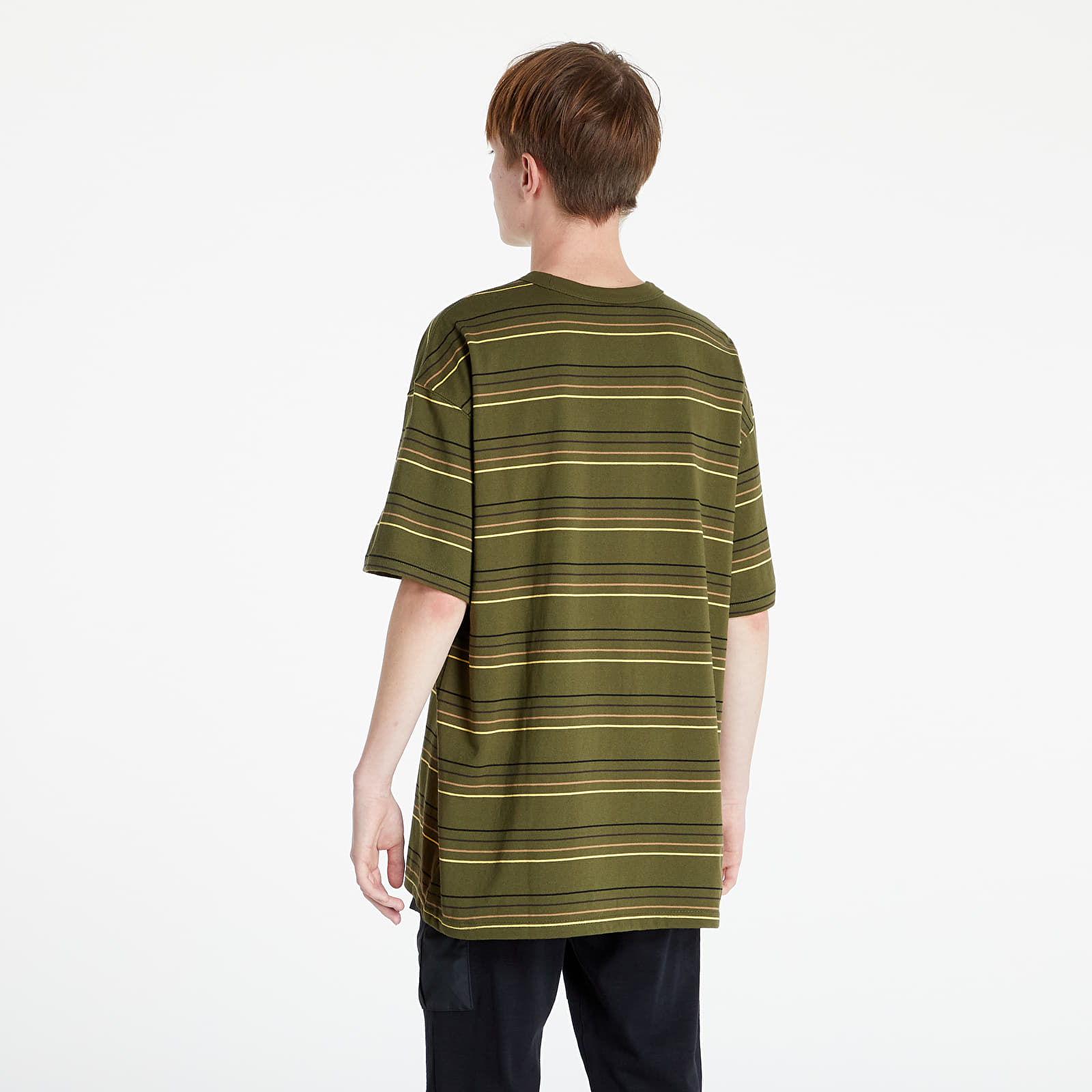 Тениски Nike Sportswear Premium Essentials M T-shirt Rough Green