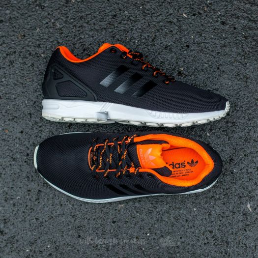 そ Czarne kozaki z elastyczną wąską cholewką