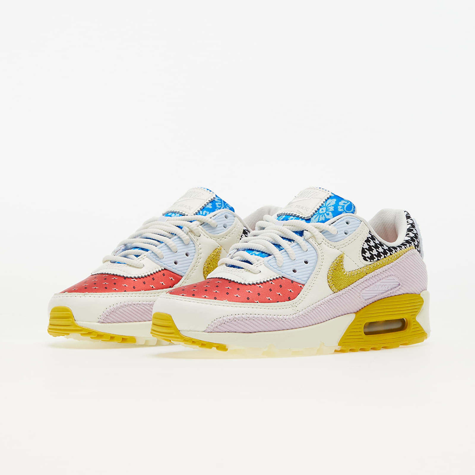 Women s shoes Nike W Air Max 90 Sail Bright Citron Doll Lobster Footshop