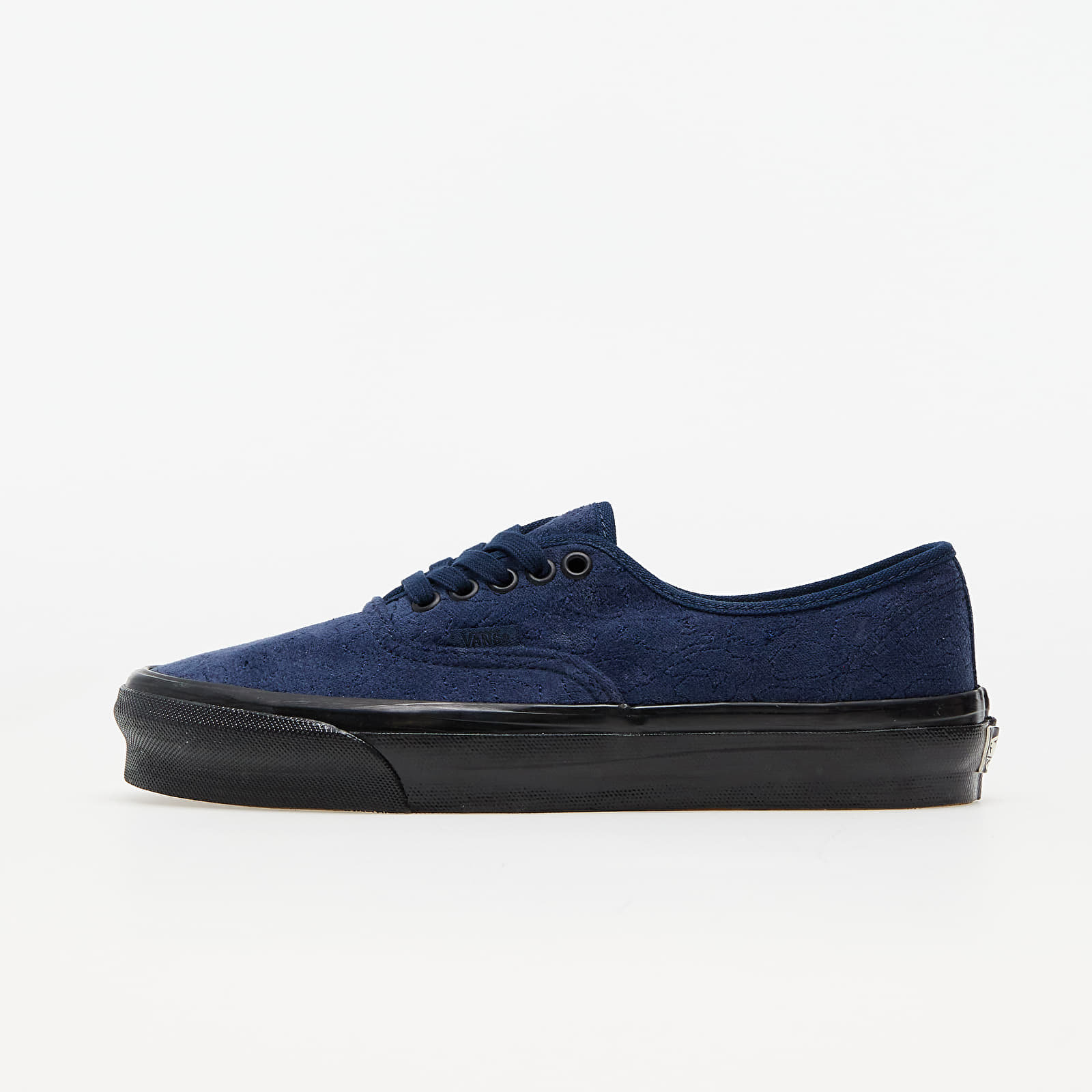 Men s shoes Vans Vault OG Authentic LX Velvet Embroidery Navy Footshop
