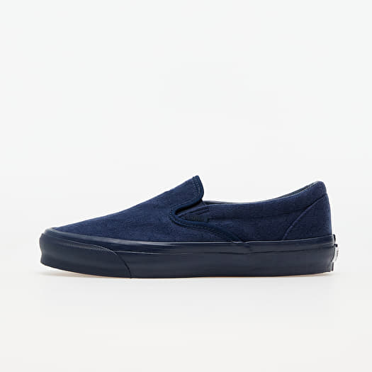 Black velvet cheap vans slip ons