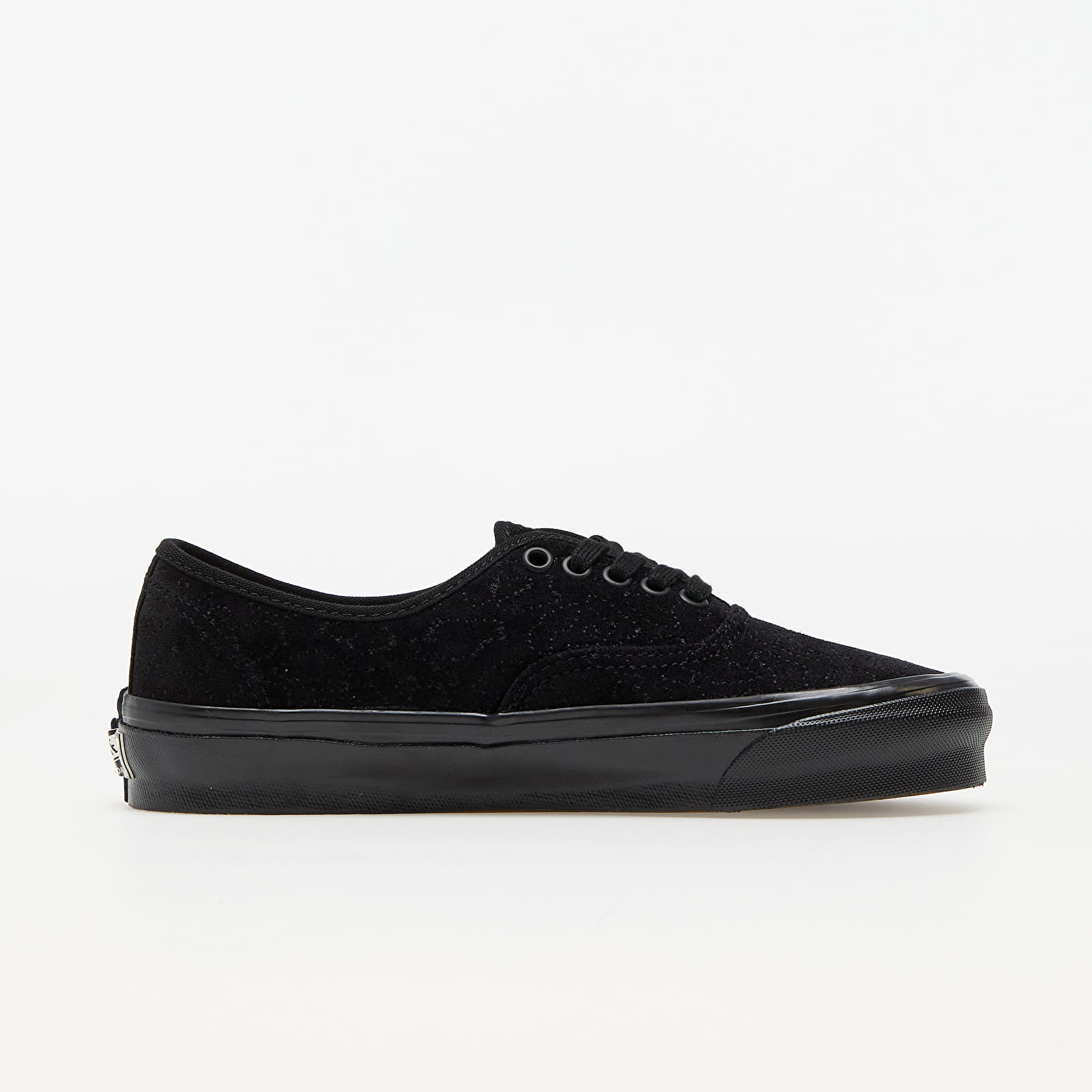 Men s shoes Vans Vault OG Authentic LX Velvet Embroidery Black