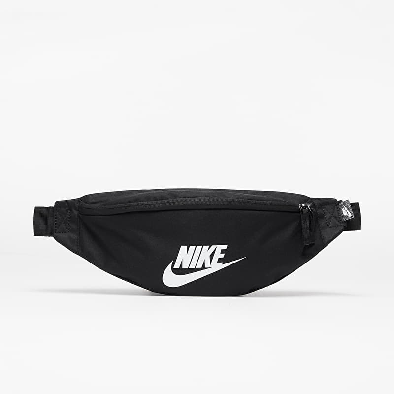Чантичка за кръста Nike Waistpack Black/ Black/ White