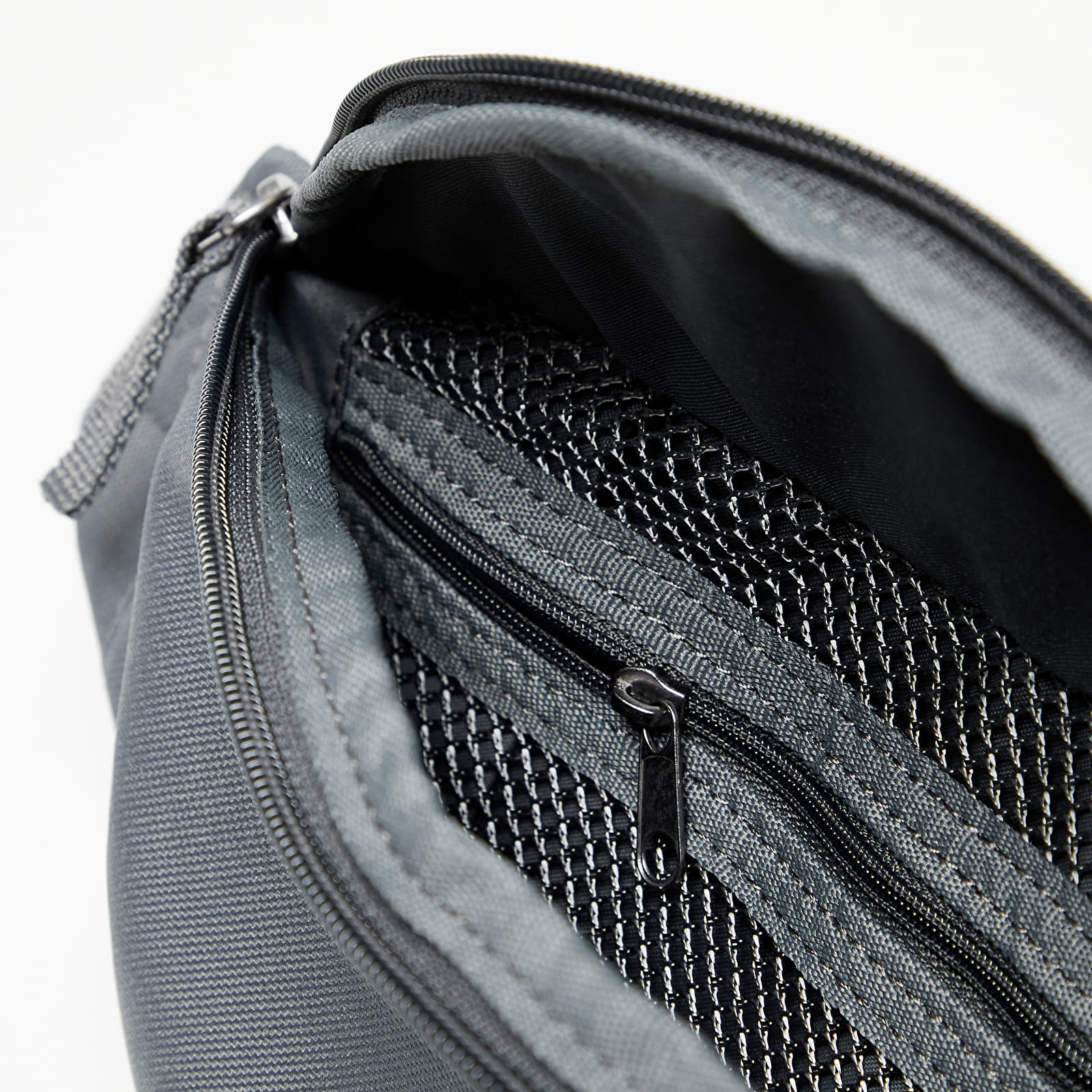 Genți de șold Nike Waistpack Iron Grey/ Iron Grey/ Black