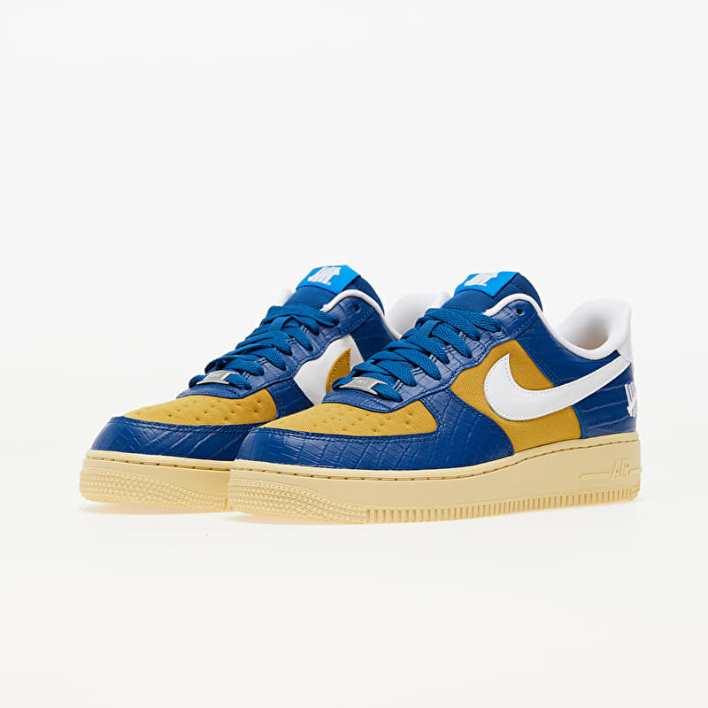 Nike x Undefeated Air Force 1 Low SP Dunk vs AF1 display picture 1