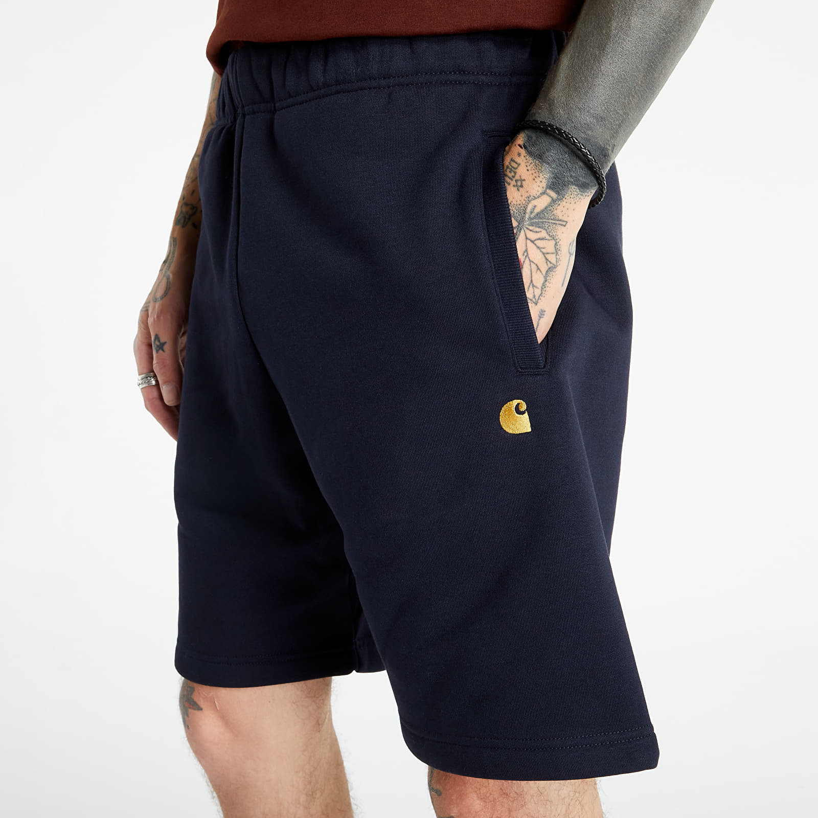 Rövidnadrágok Carhartt WIP Chase Sweat Short Dark Navy/ Gold