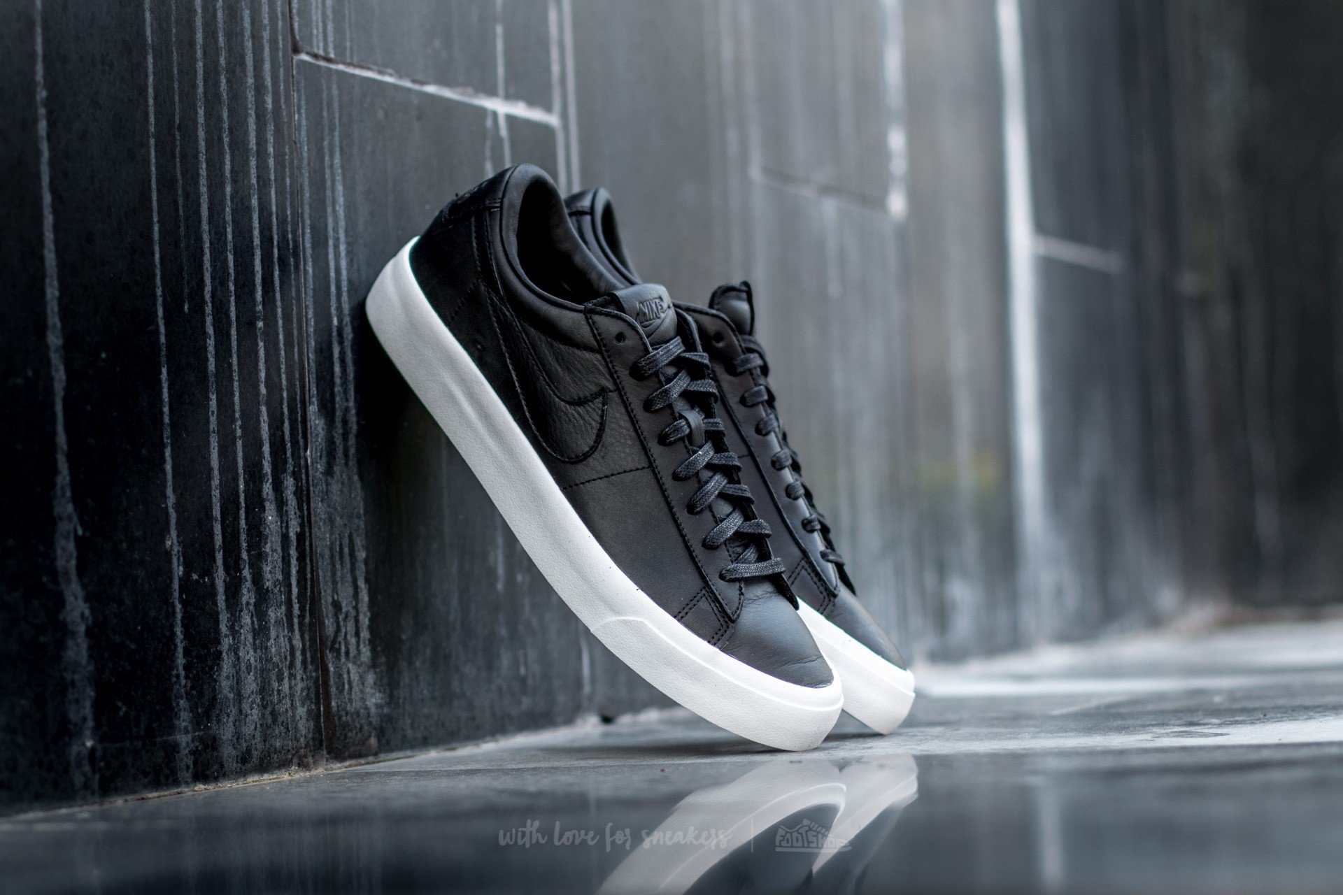 Nike blazer studio store