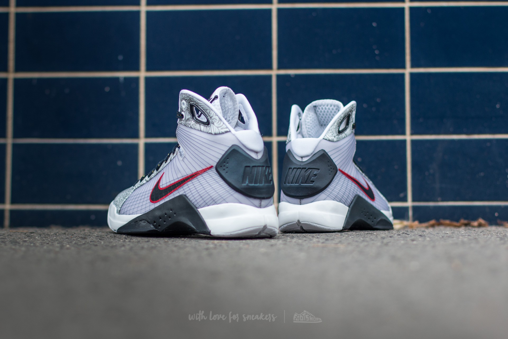 Men s shoes Nike Hyperdunk OG White Dark Obsidian Sport Red Footshop