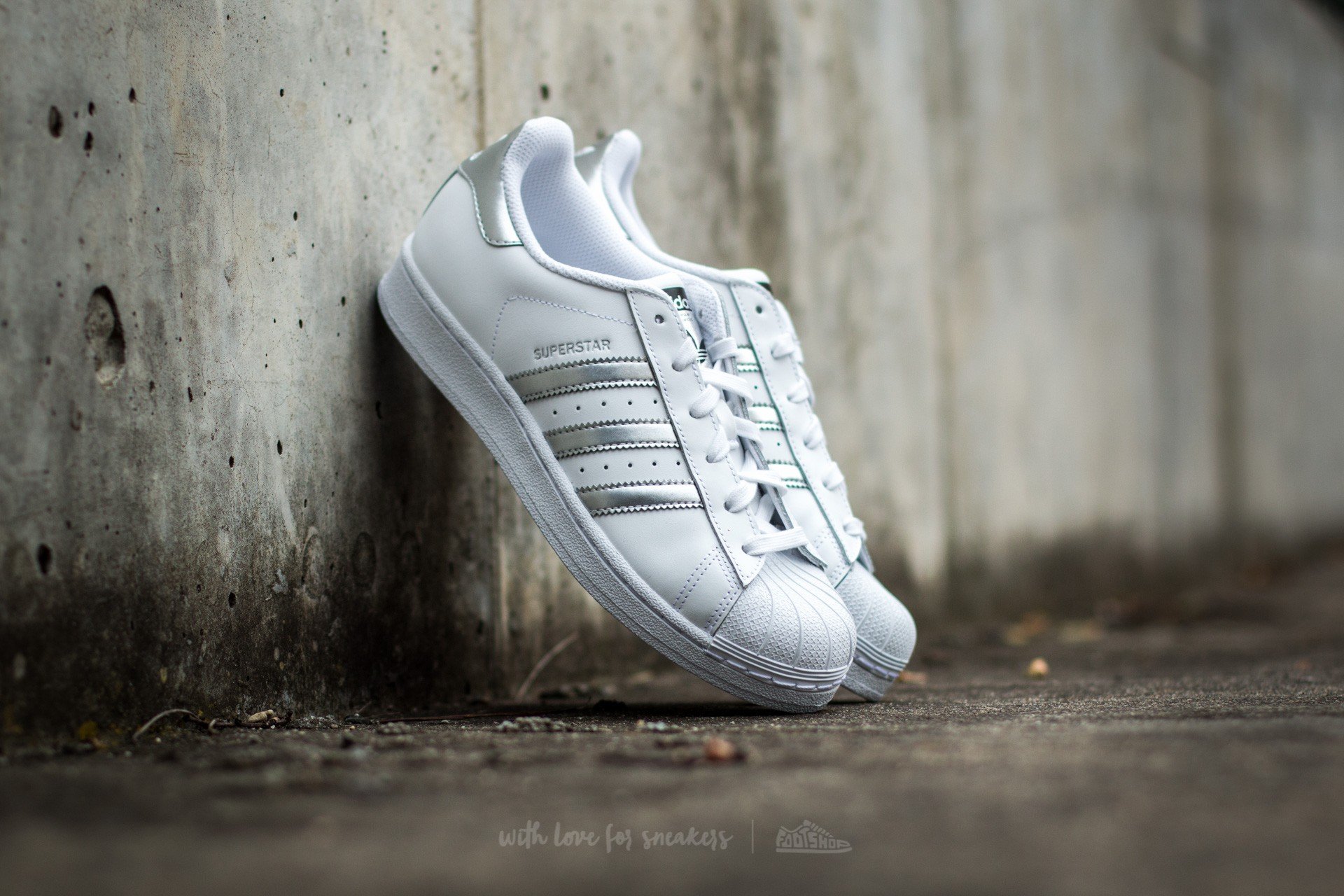 Women s shoes adidas Superstar Ftw White Silvmt Core Black