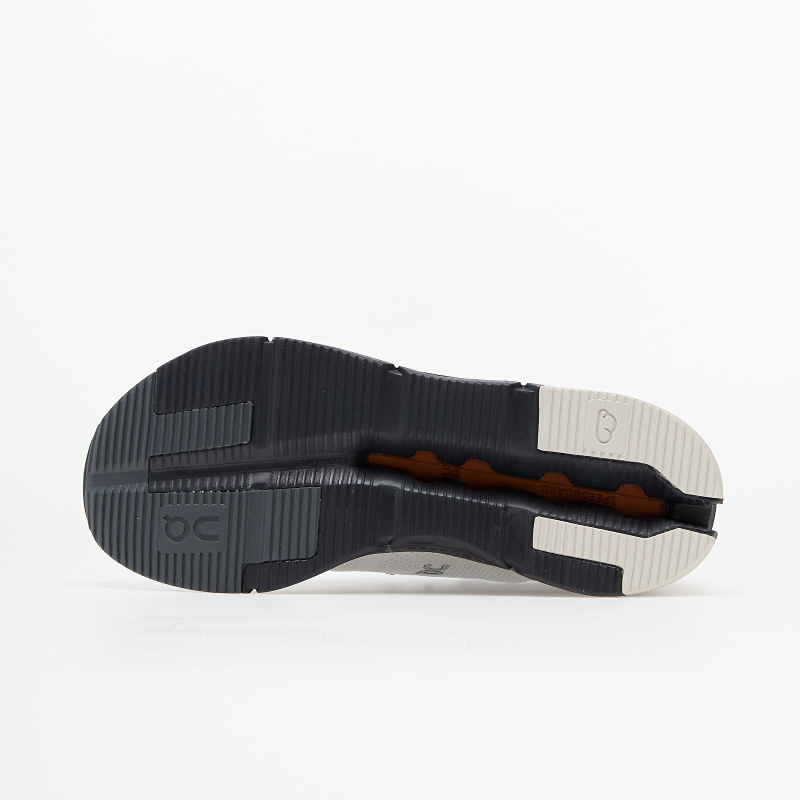 Herresko On M Cloudnova White/ Pecan
