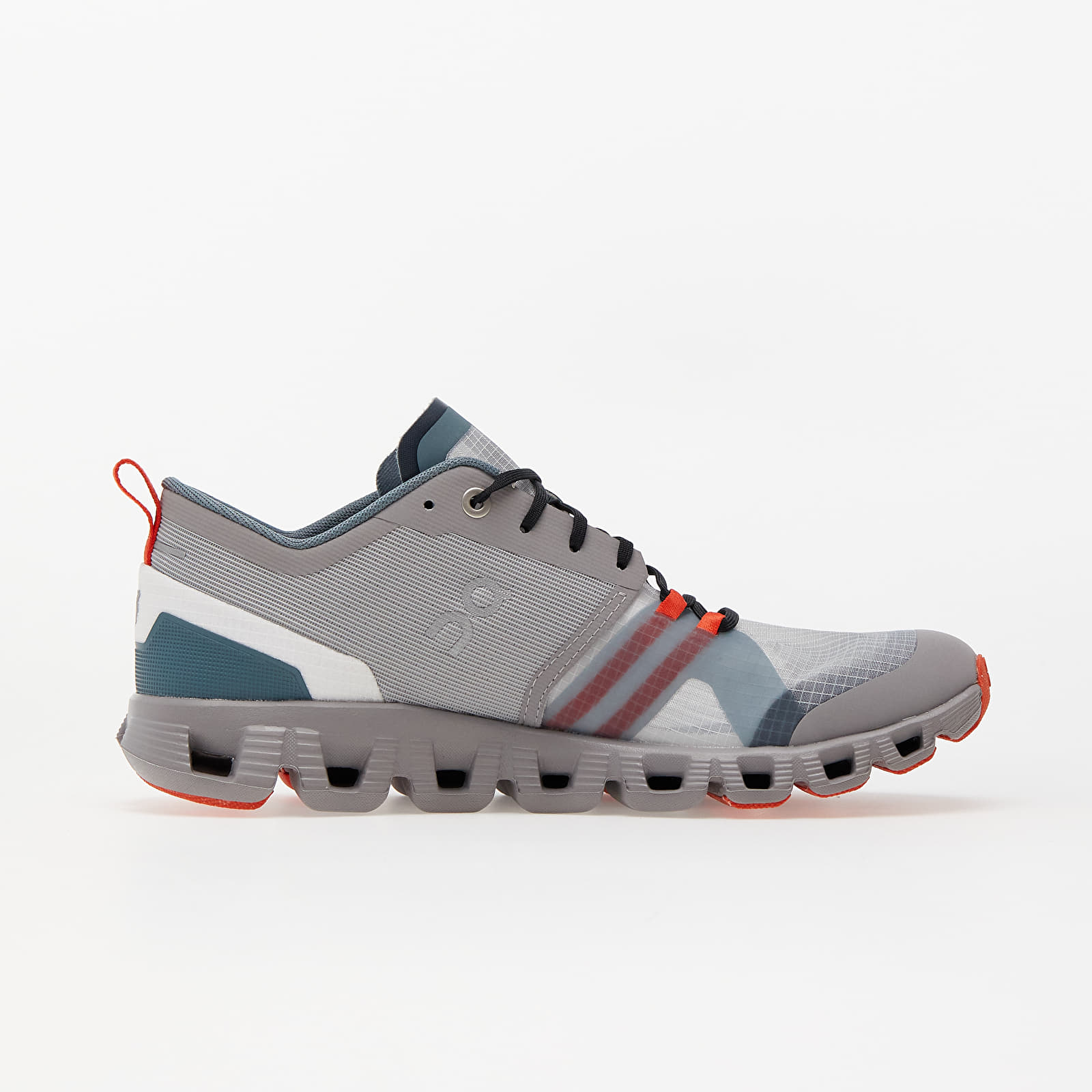 Naisten kengät On W Cloud X Shift Alloy/ Red