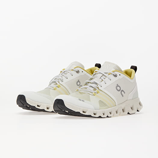 On cloud top x women