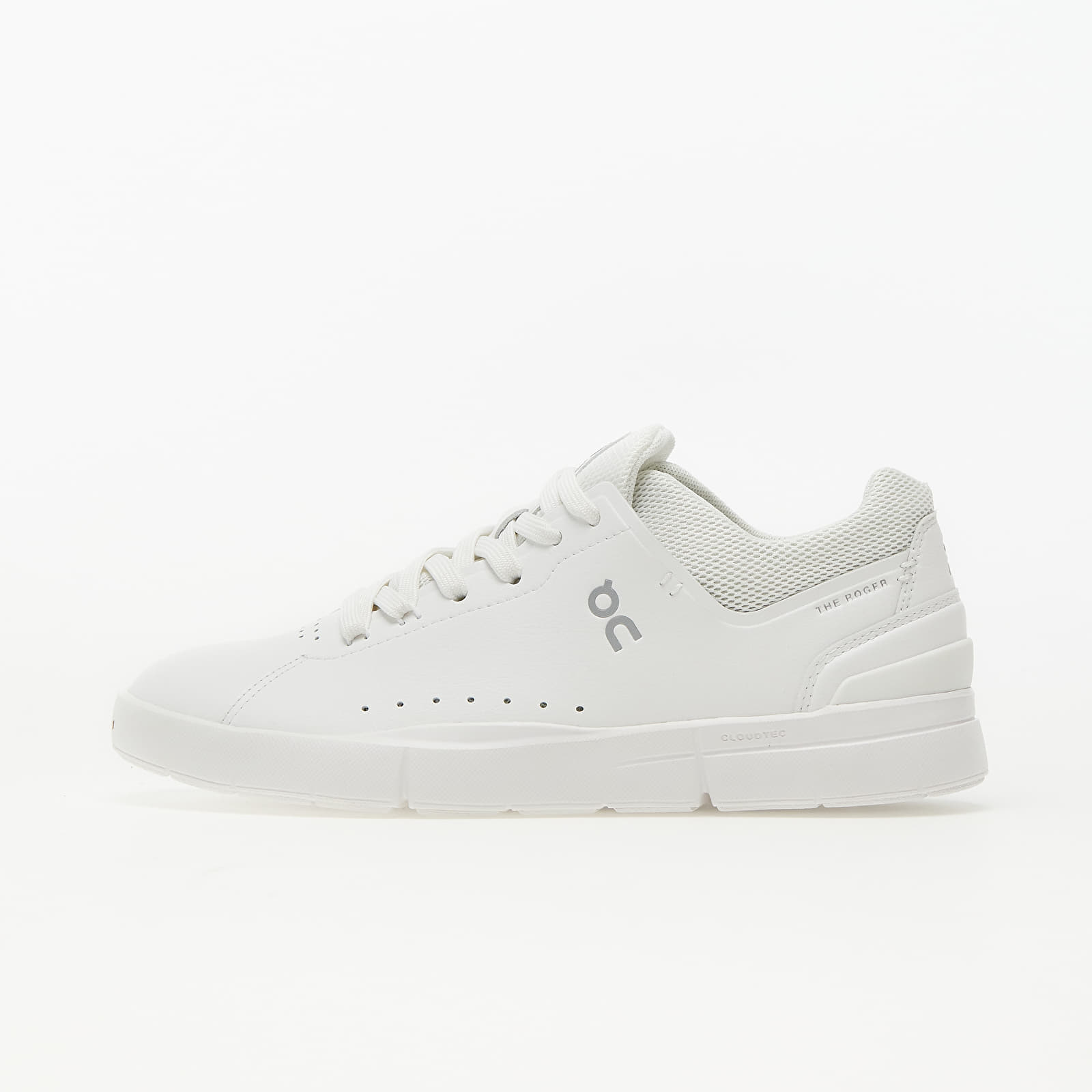 Women's shoes On W The Roger Advantage All White