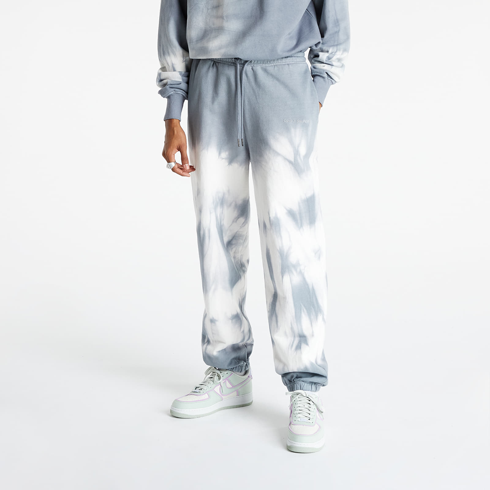 Nohavice Daily Paper Len Pant Smoke Grey