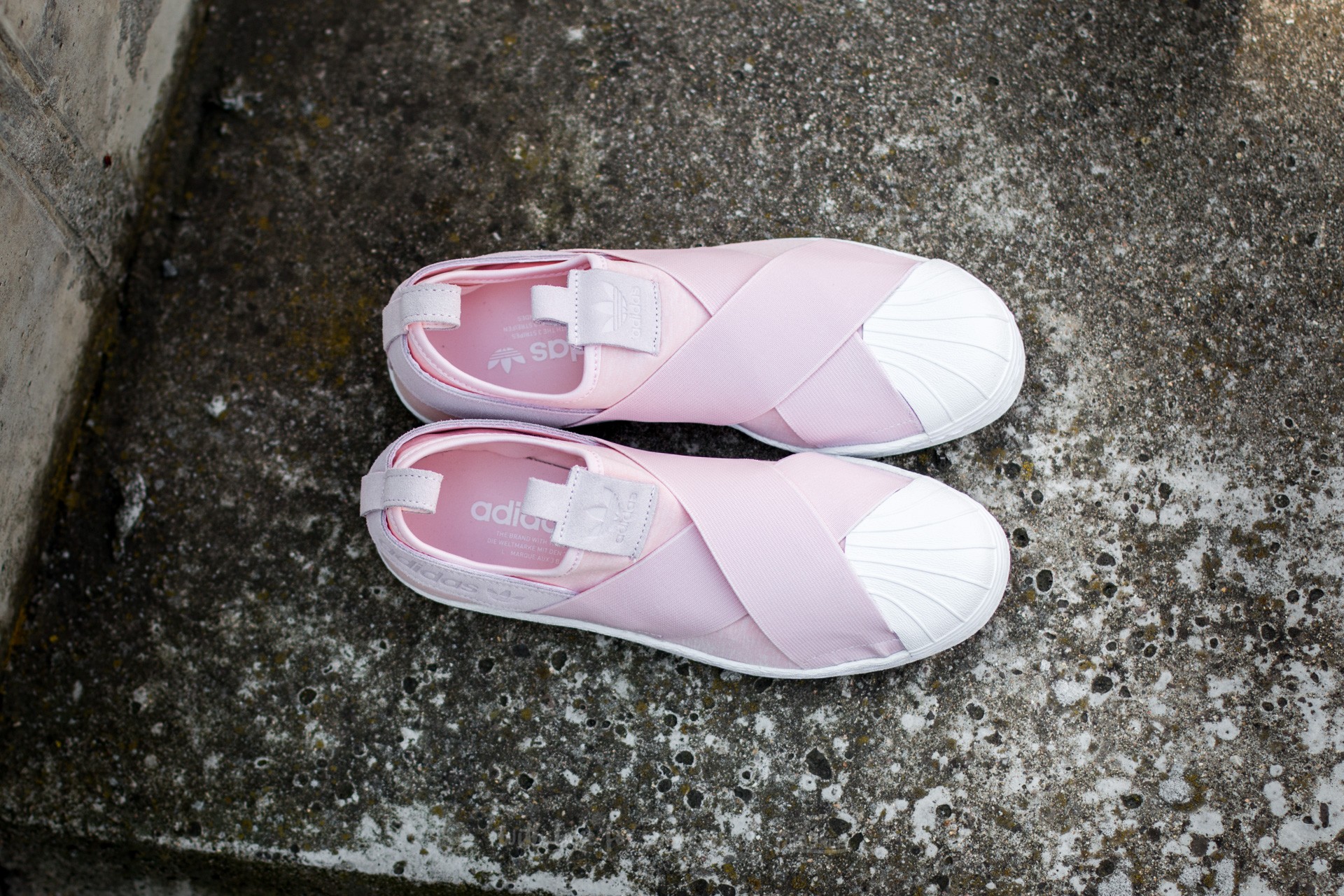 Adidas originals superstar slip on outlet pink