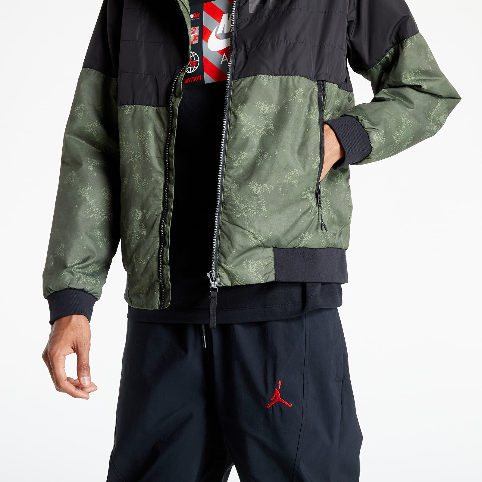 Men's train n logo wind jacket sales
