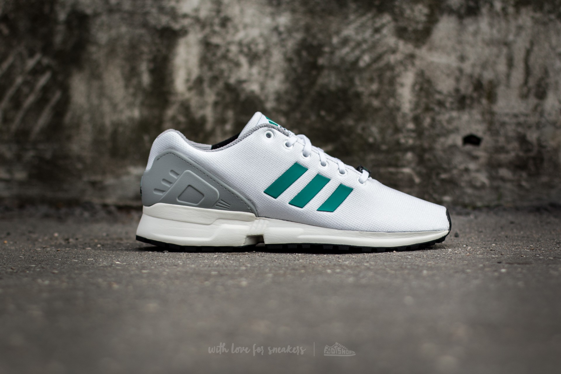 Adidas zx flux eqt online
