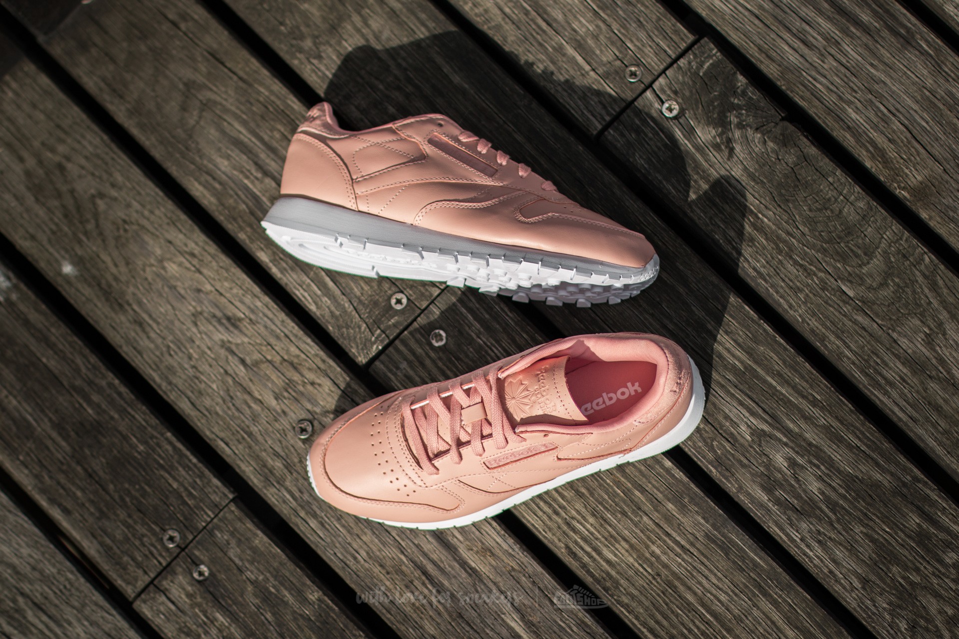 Reebok freestyle rose gold shop