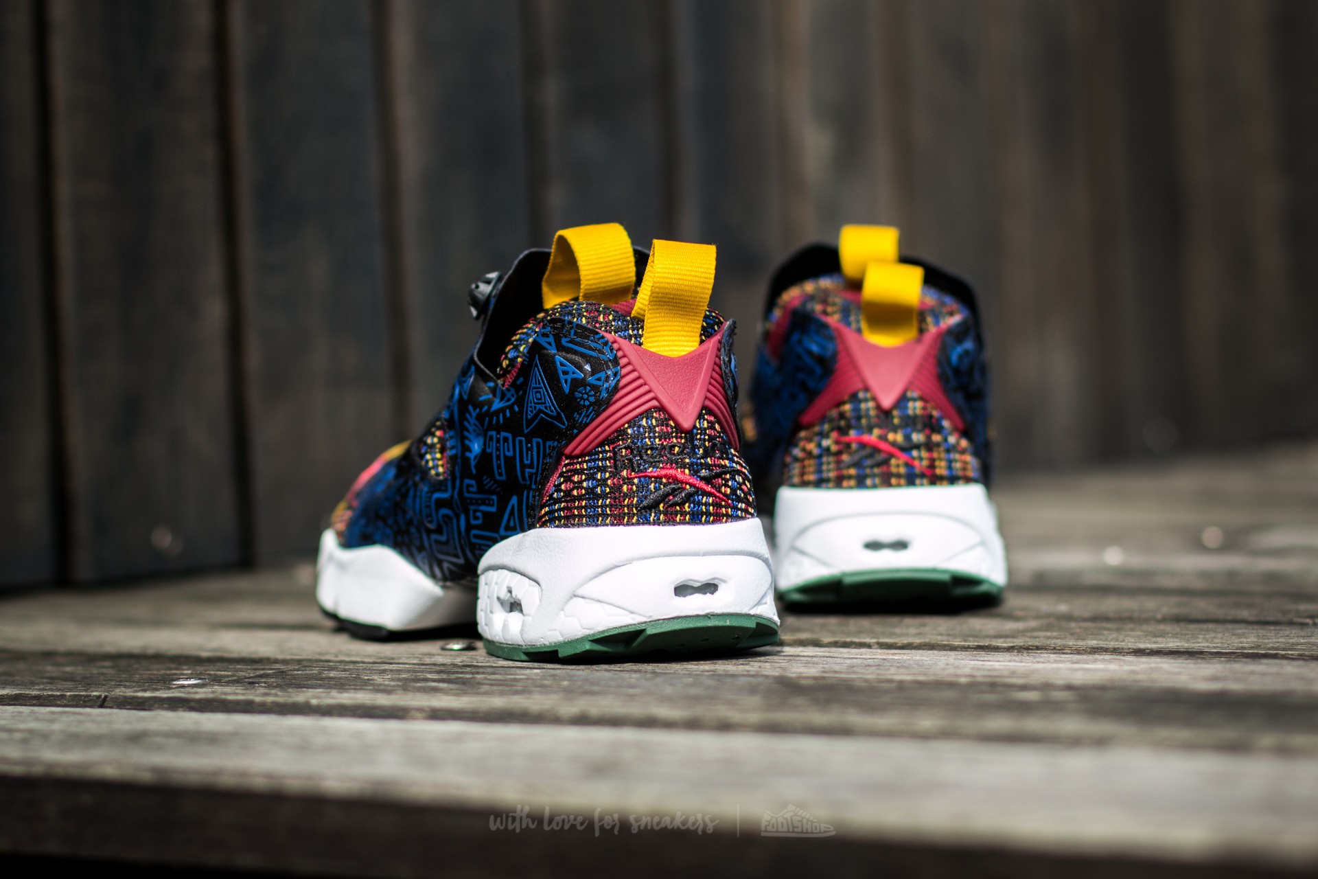 Buty damskie Reebok Instapump Fury African Pack Black/ White/ Merlot/ Green/ Ryl