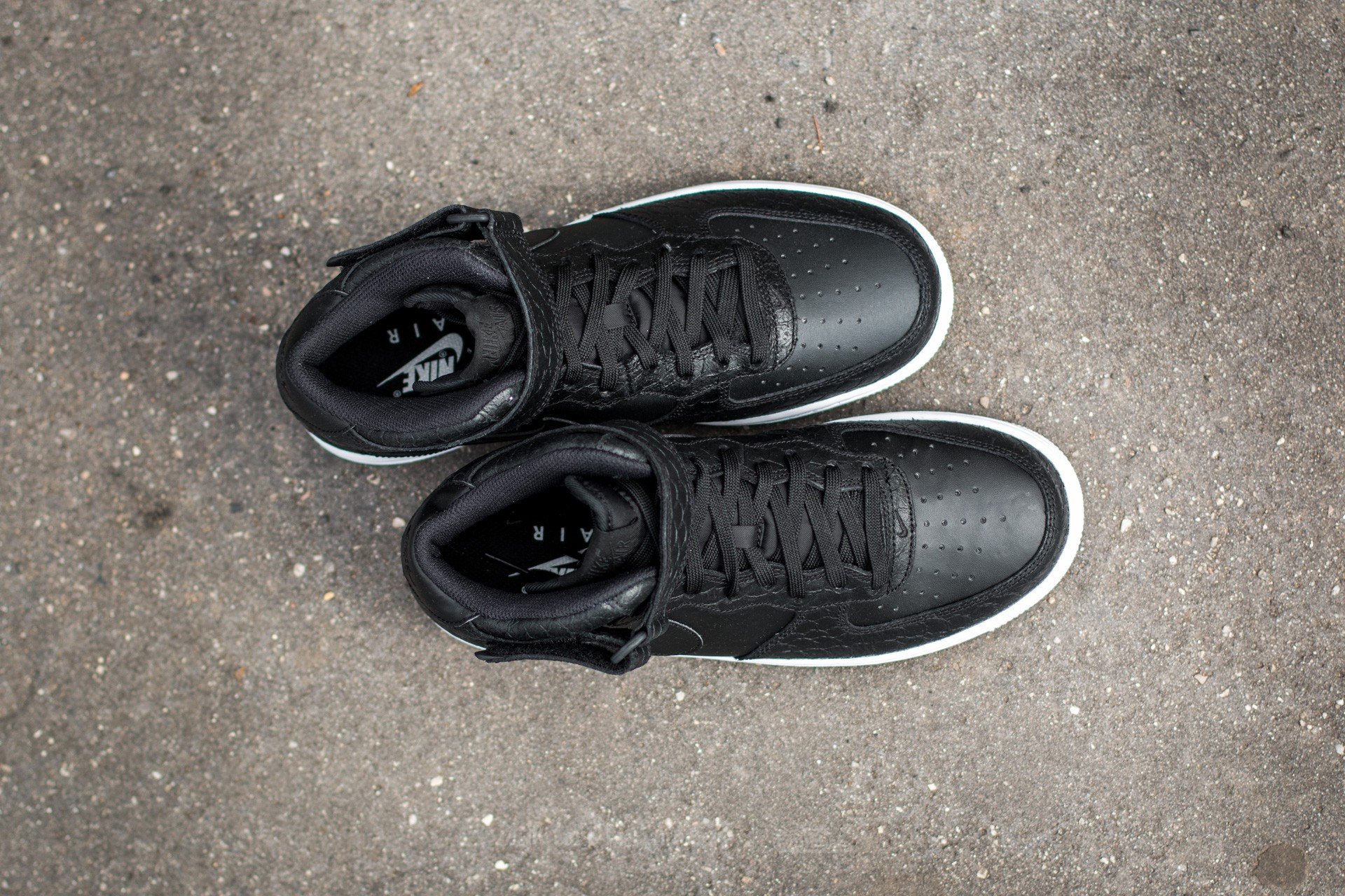 Încălțăminte și sneakerși pentru bărbați Nike Air Force 1 Mid ´07 Lv8 Black/Black/White
