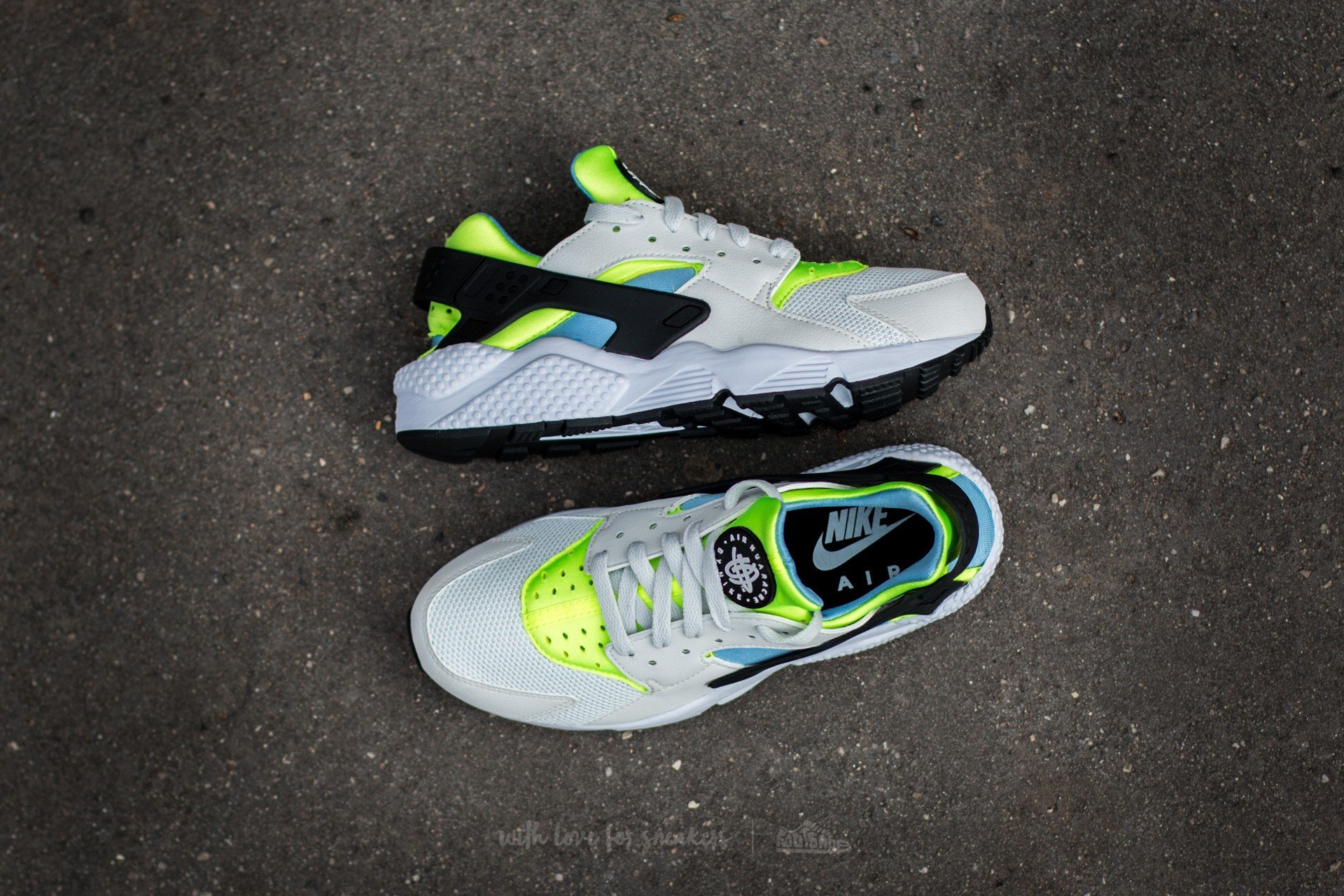 Men's shoes Nike Air Huarache Off White/ Barely Volt-Volt-Bluecap