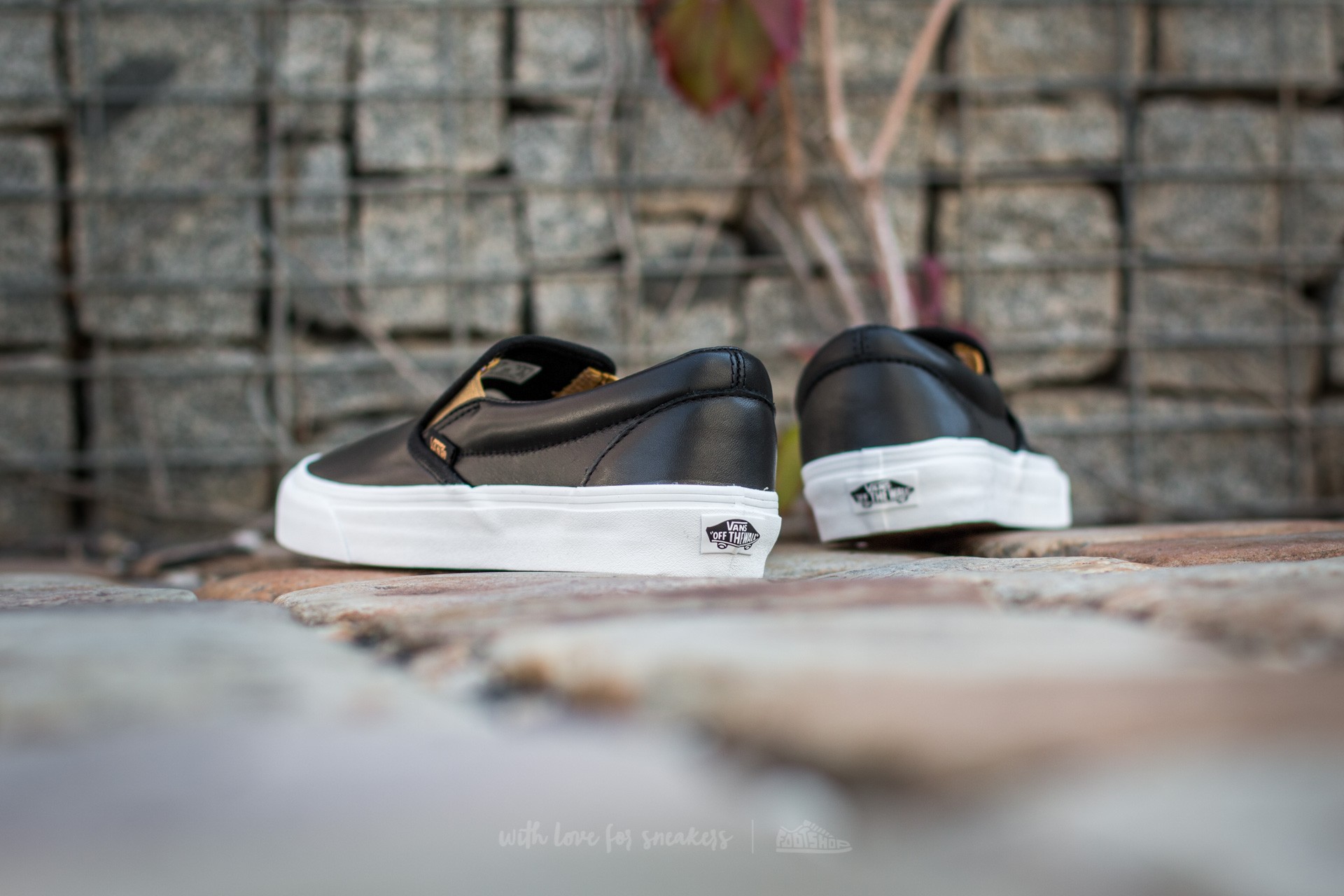 Damen Sneaker und Schuhe Vans Classic Slip On Metallic Gore Black Gold Footshop